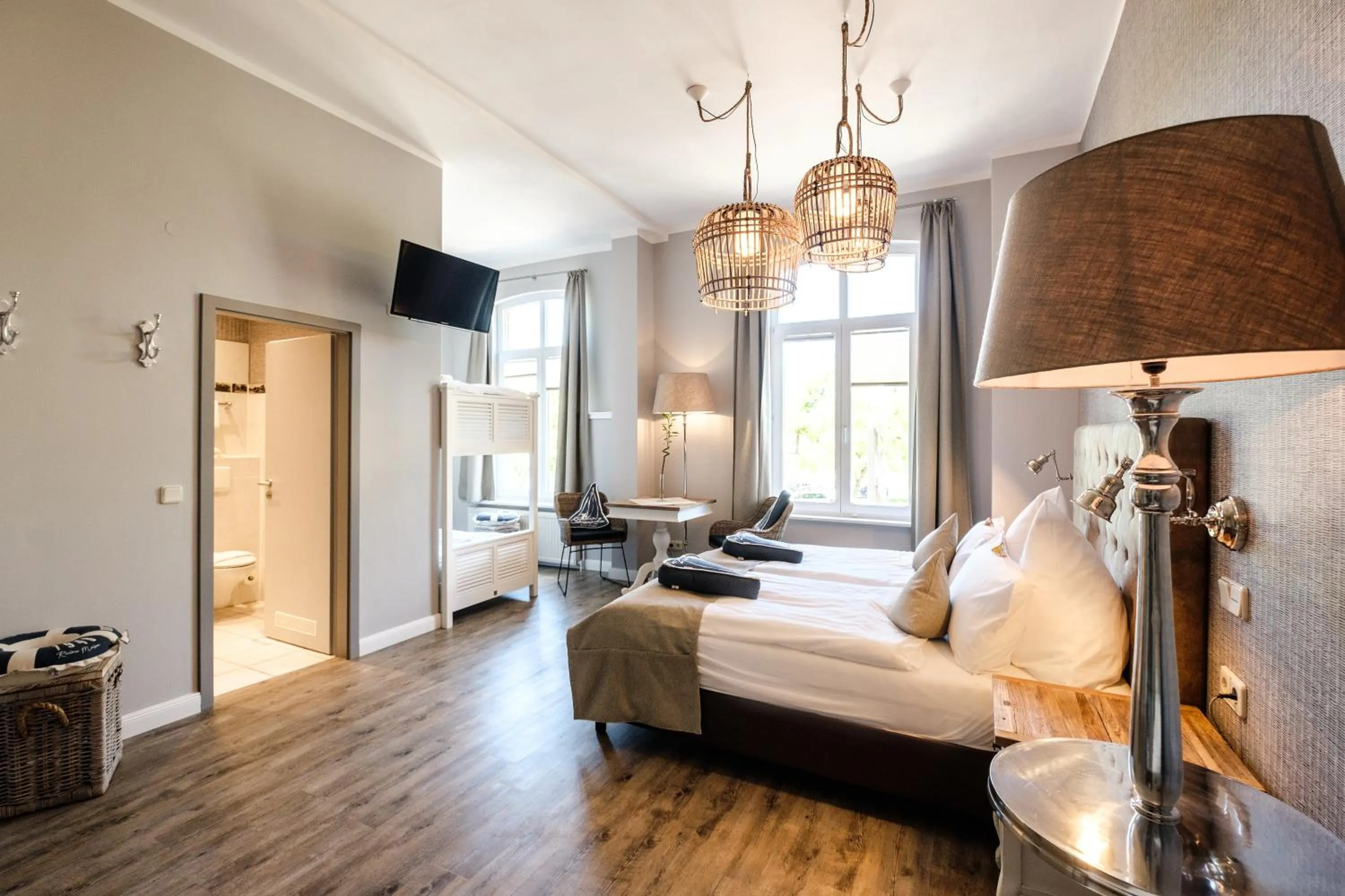 Photo of the whole room, Bed in Das 53°Hotel