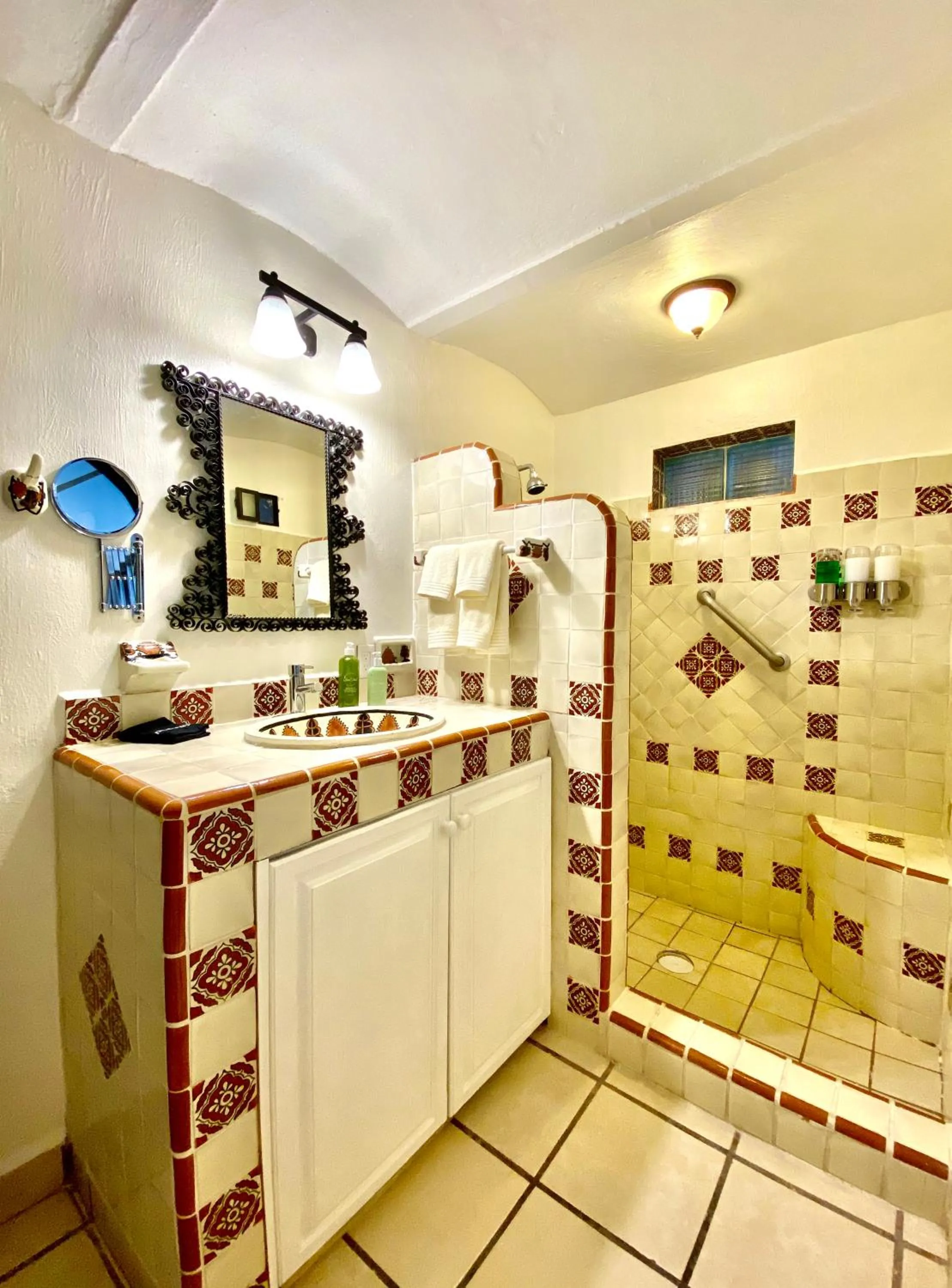 Bathroom in Casa del Sol Inn