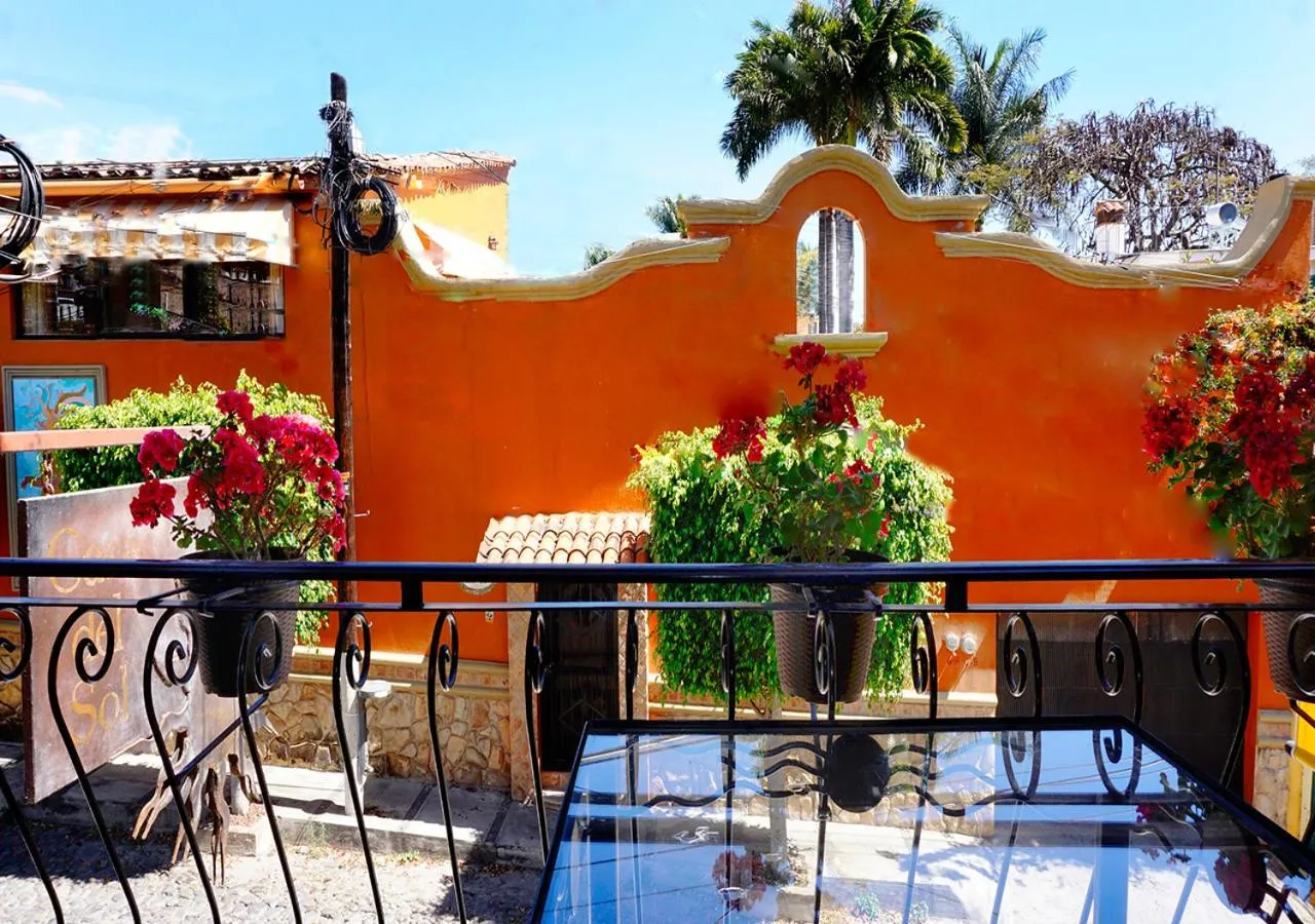 Quiet street view in Casa del Sol Inn