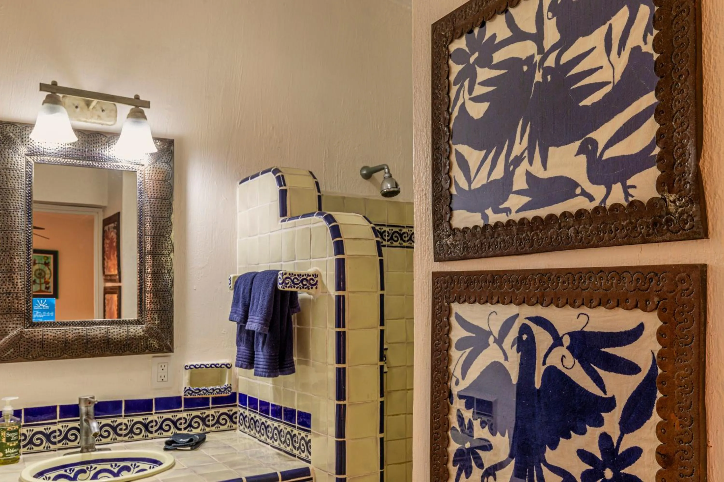 Bathroom in Casa del Sol Inn