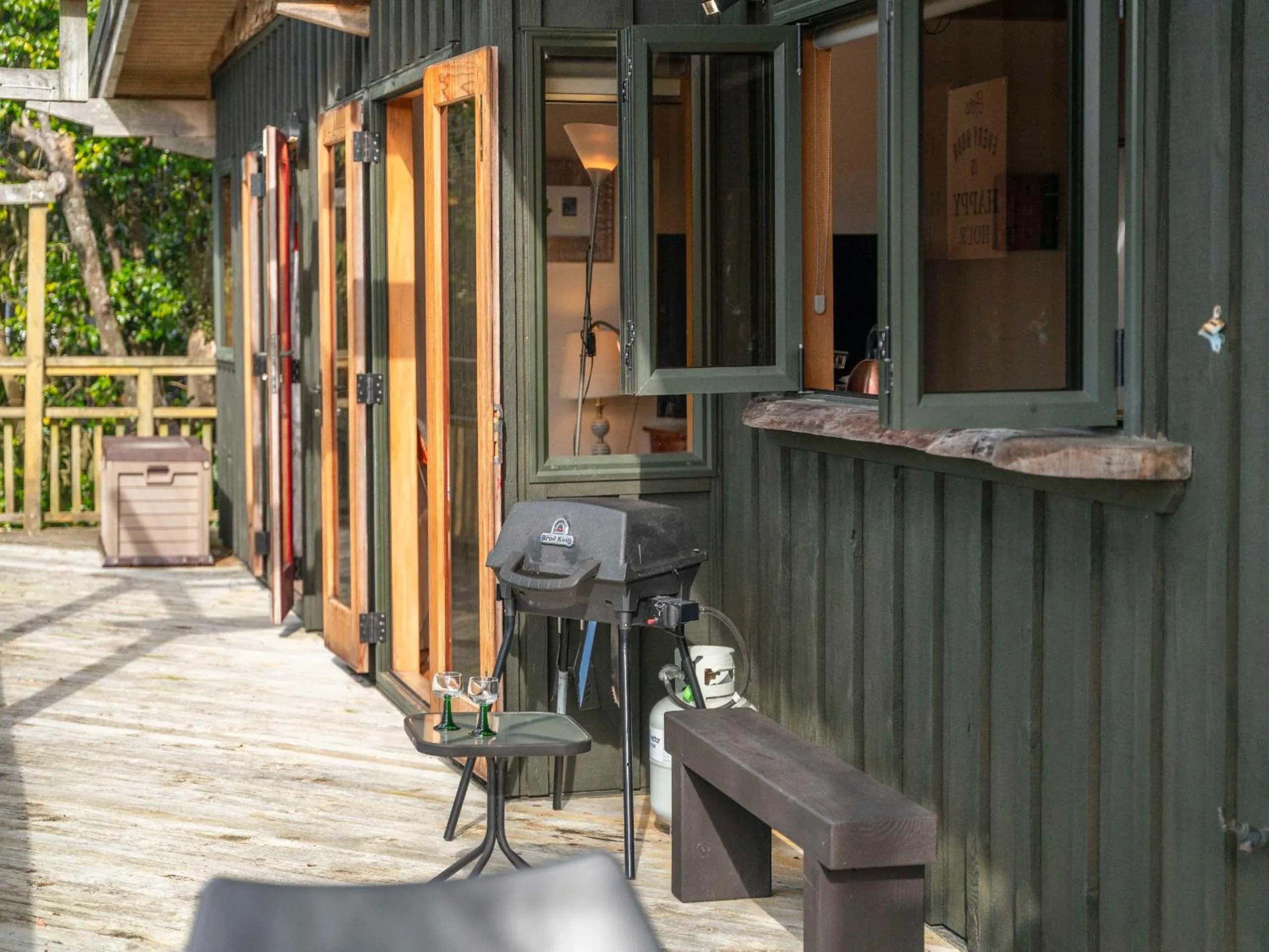 Treetop Hideaway - Taupo Holiday Home