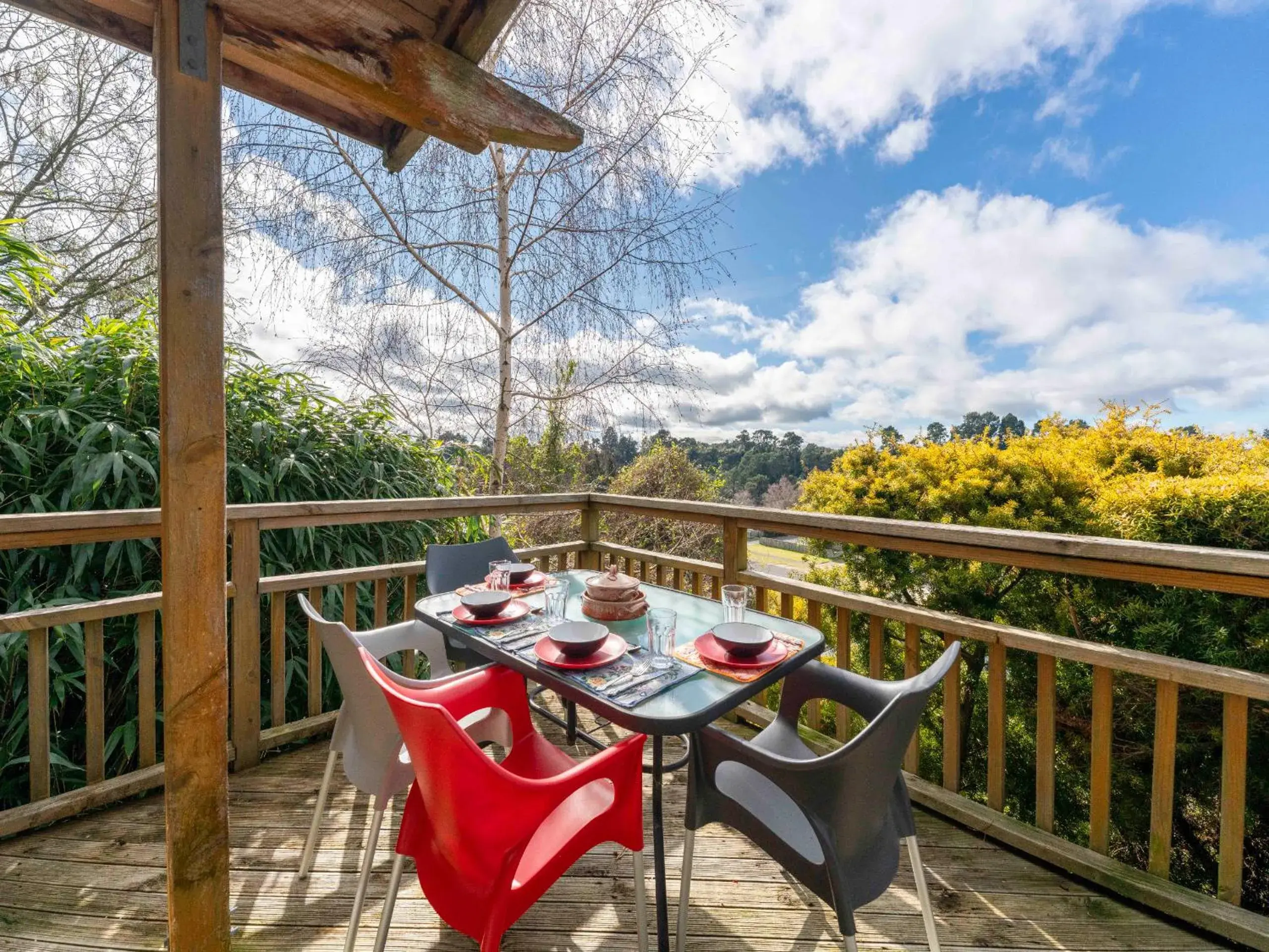 Treetop Hideaway - Taupo Holiday Home Treetop Hideaway - Taupo Holiday Home