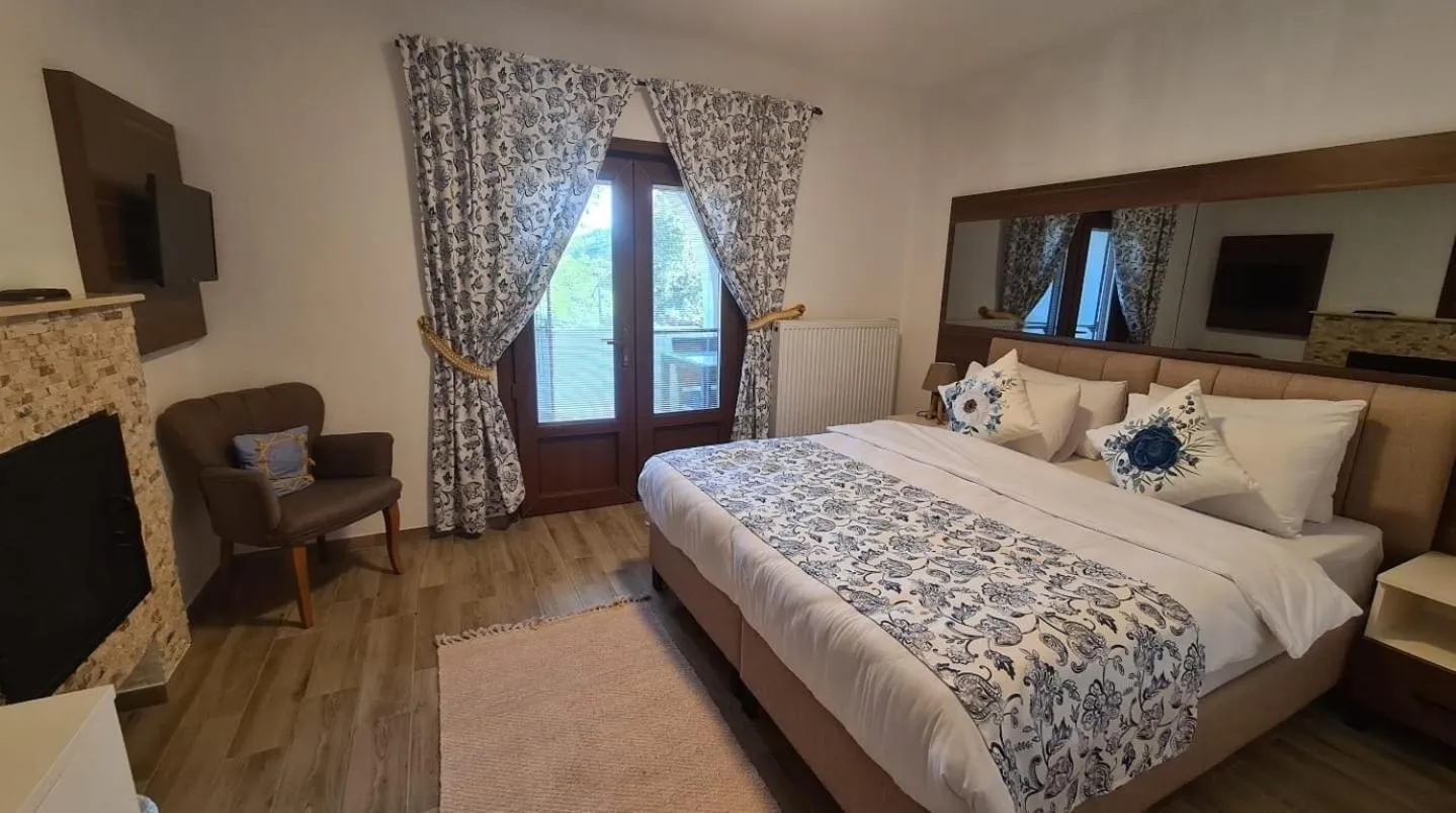 Bed in Polonezköy Country Club & Accommodation in the Wildlife Park!