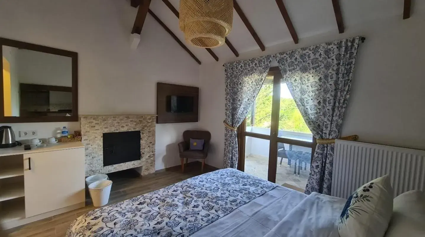 Double Room with Lake View in Polonezköy Country Club & Accommodation in the Wildlife Park! Double Room with Lake View in Polonezköy Country Club & Accommodation in the Wildlife Park!