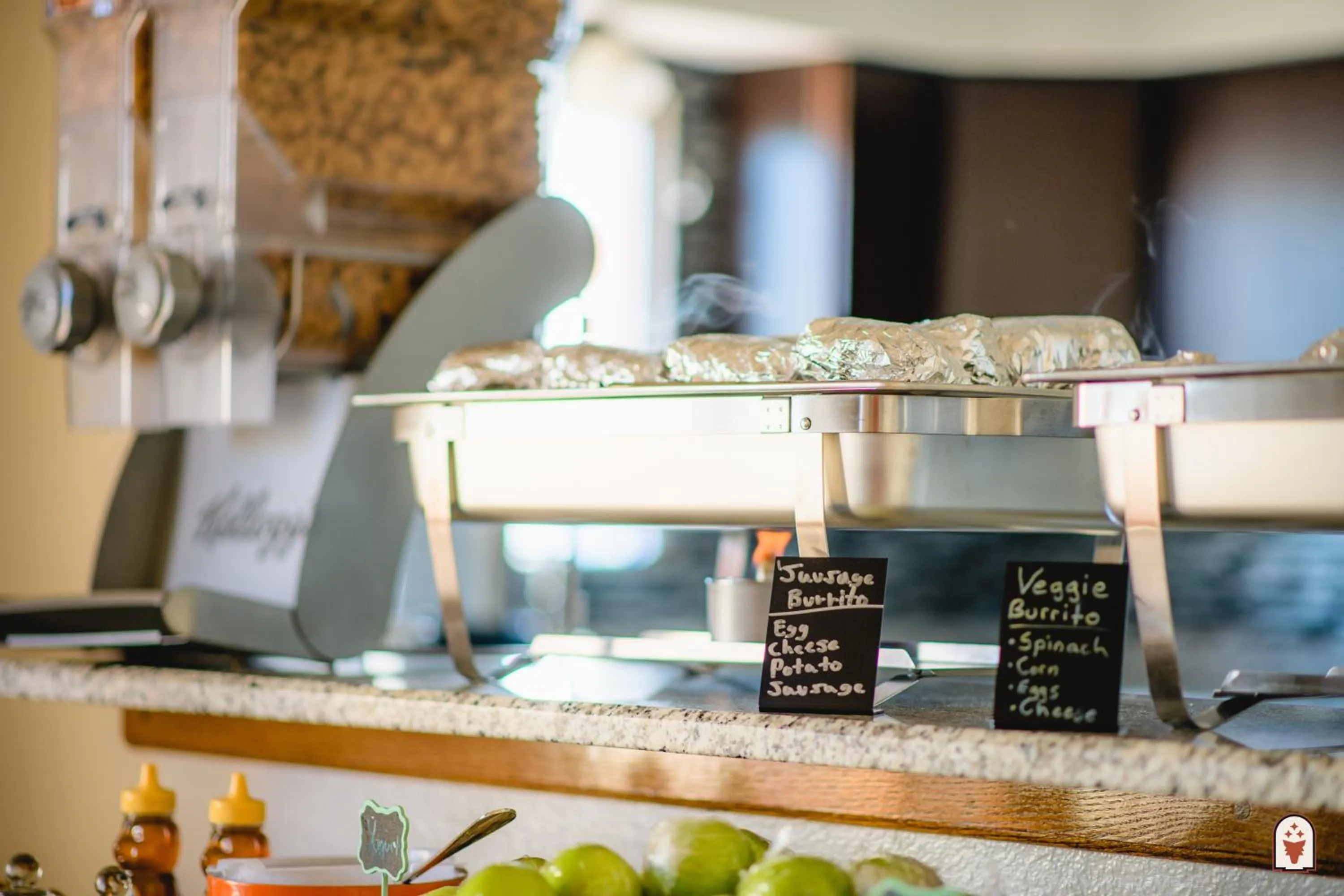 Continental breakfast in Coyote South