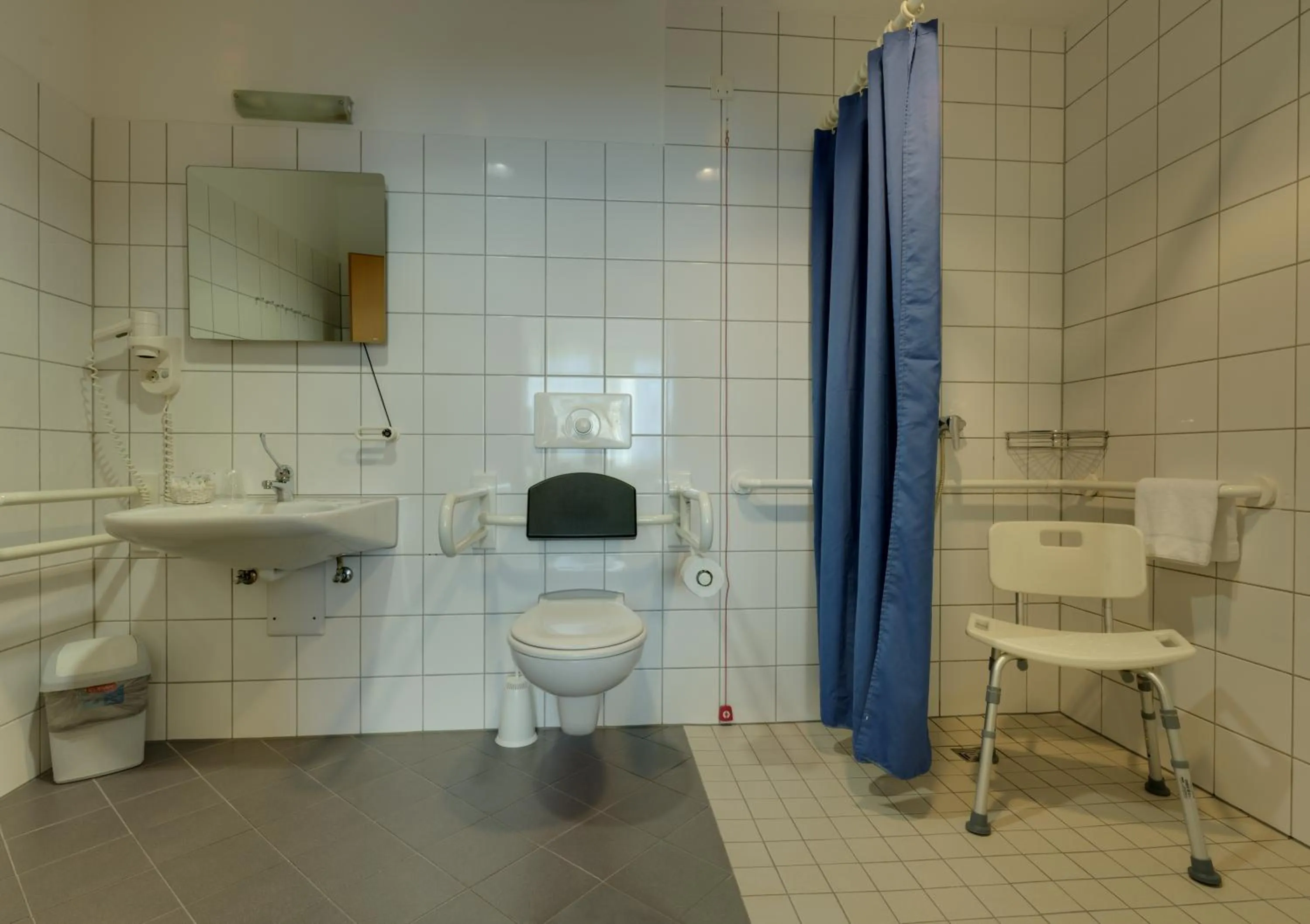 Bathroom in Familienhotel Citylight