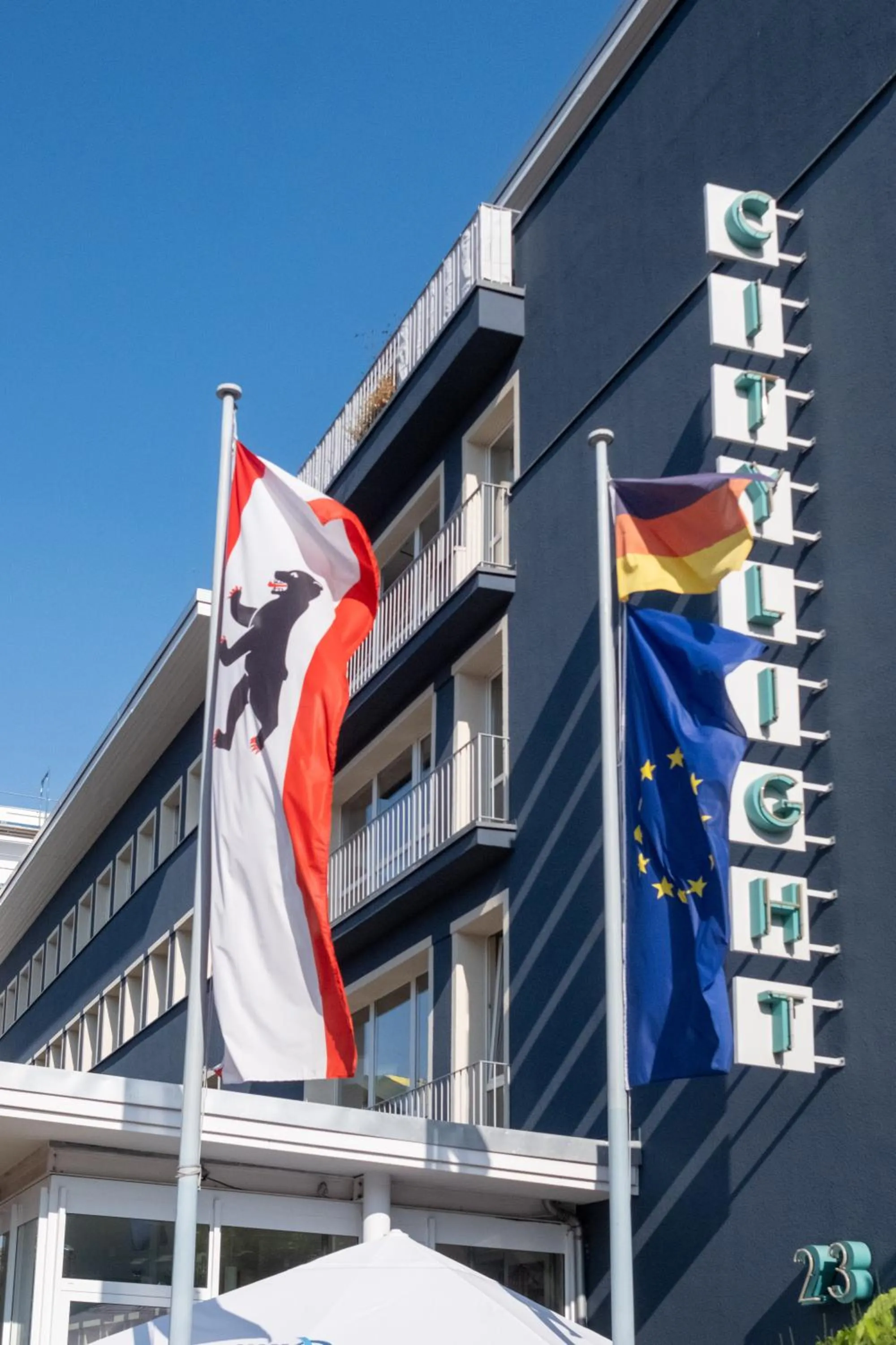 Property building in Familienhotel Citylight