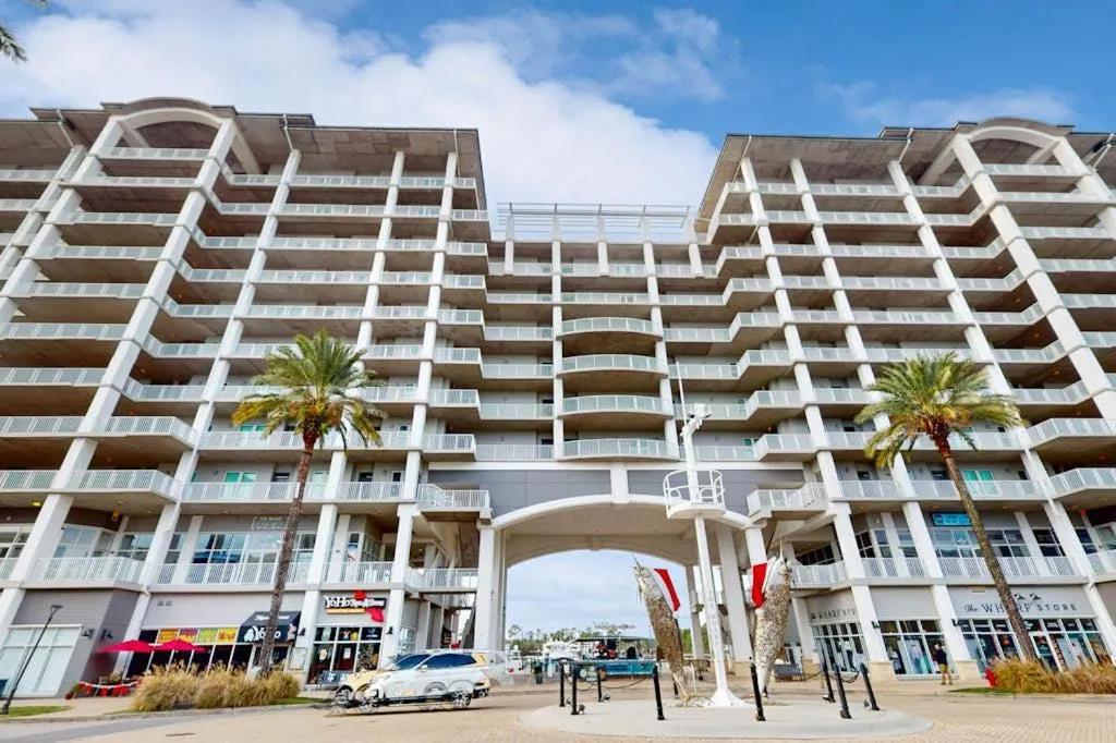 The Wharf 912