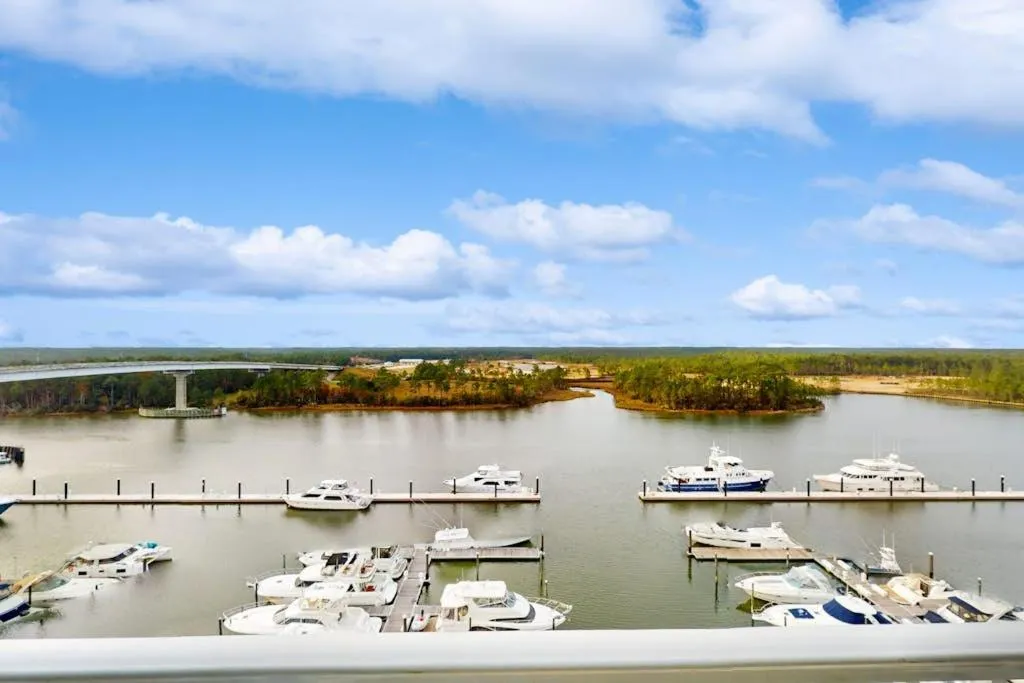 The Wharf 912