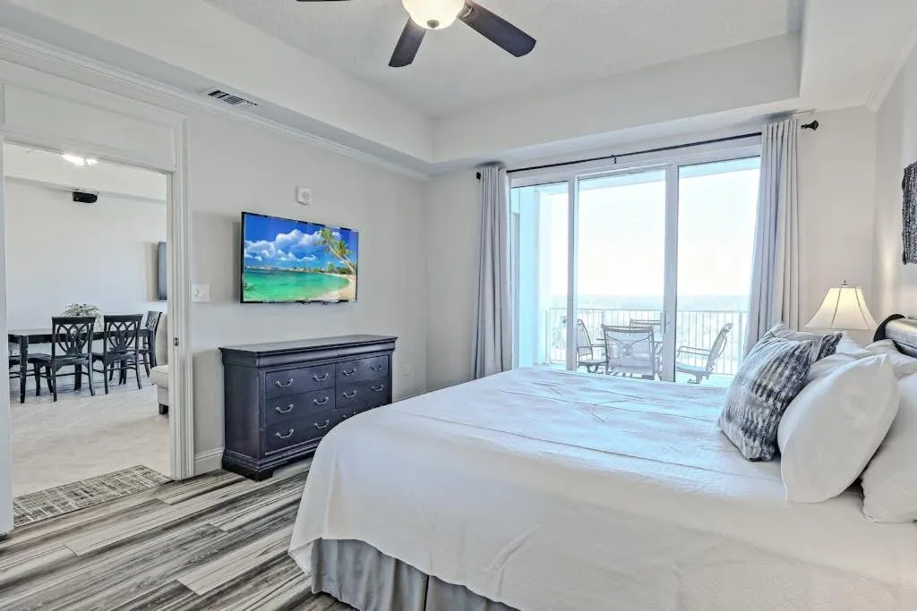 Bed in The Wharf 912