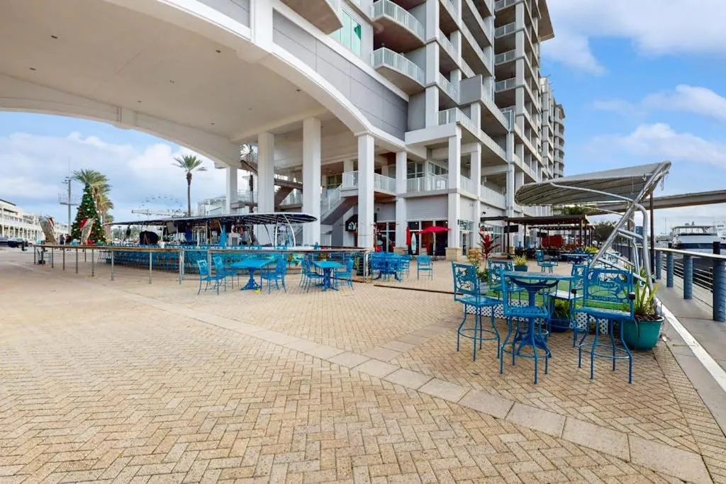 The Wharf 912