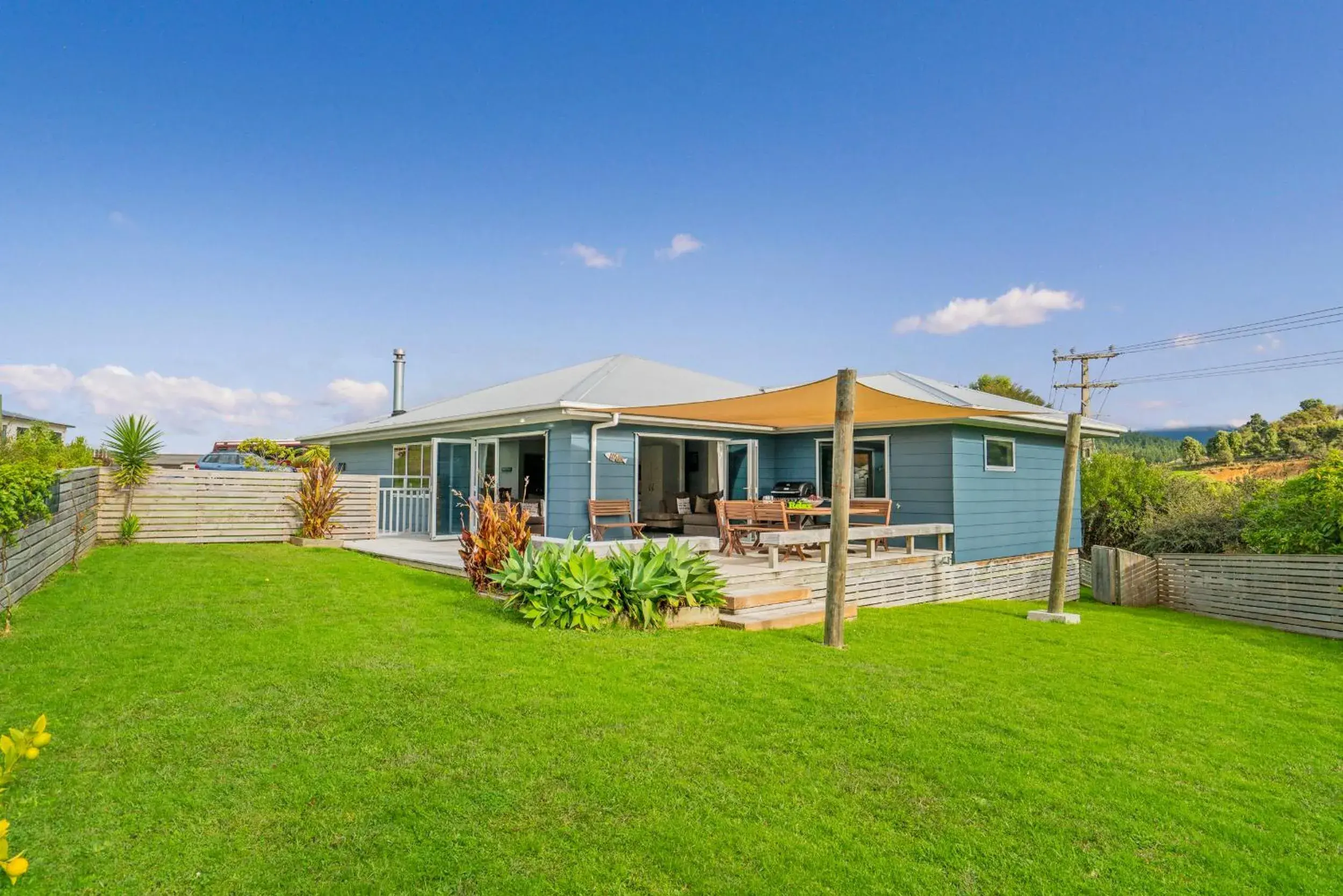 The Blue Rendevous - Whangamata Holiday Home The Blue Rendevous - Whangamata Holiday Home