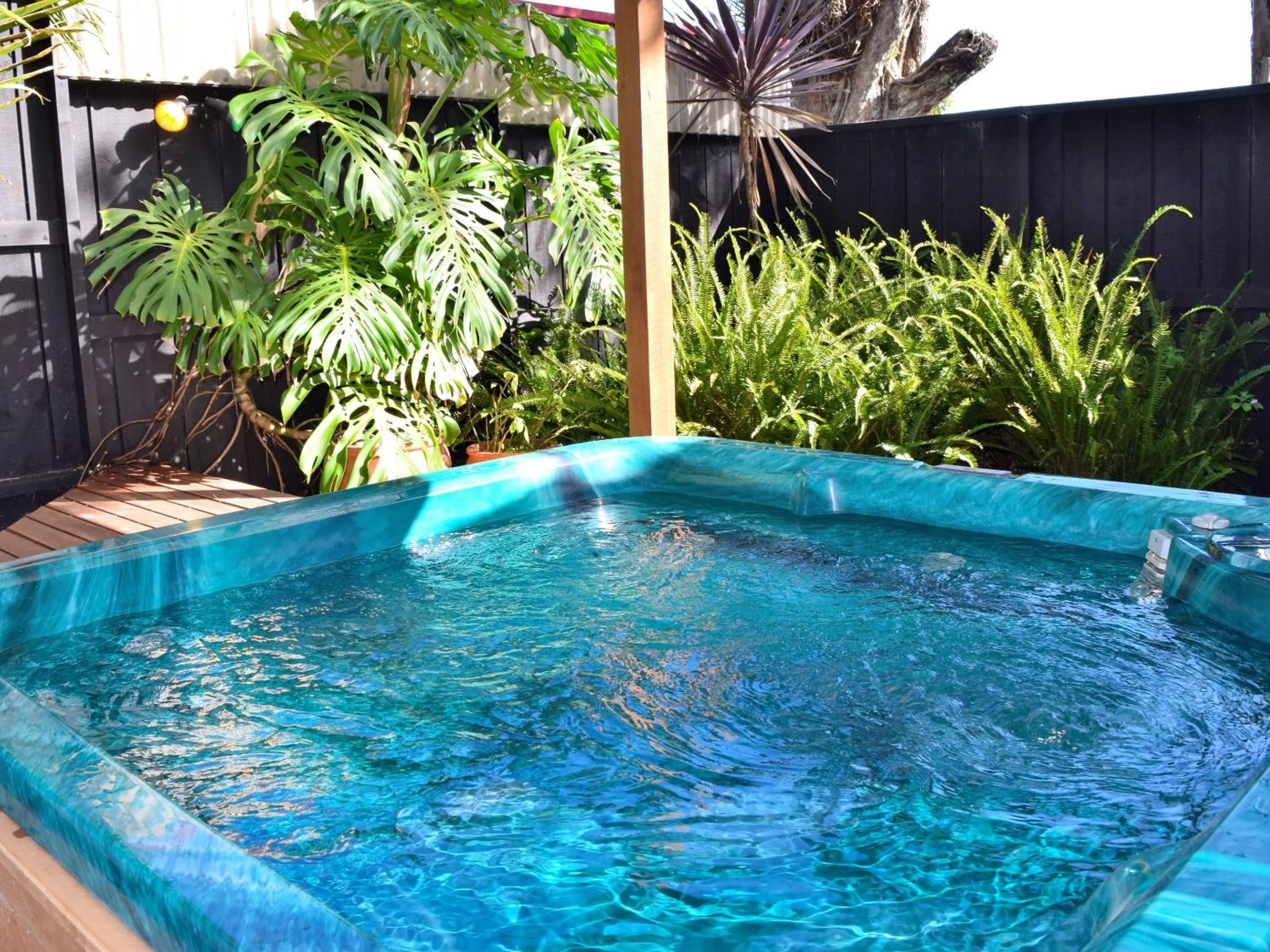 Hot Tub in Anglers Lodge