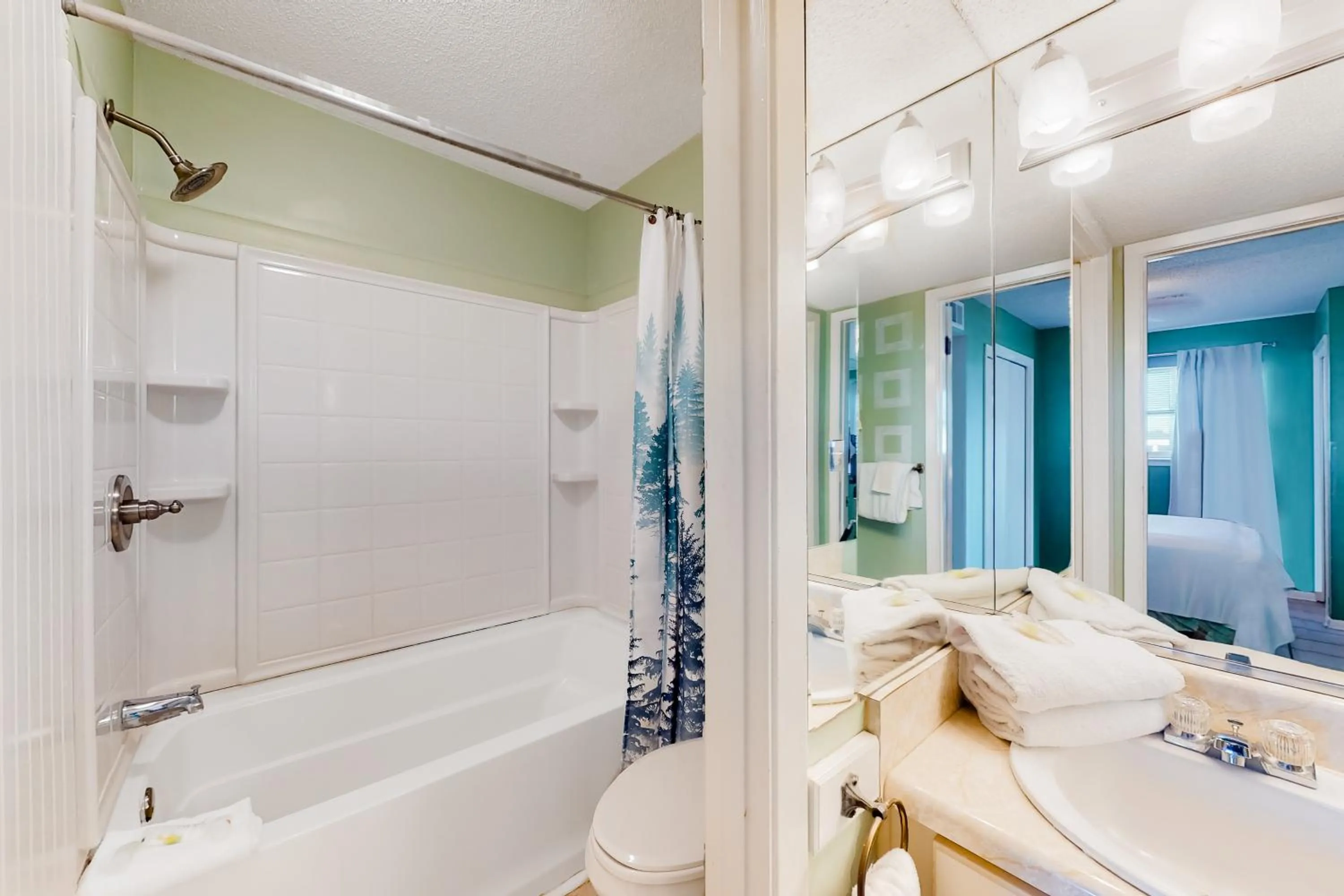 Seaside Beach & Racquet Club 2204