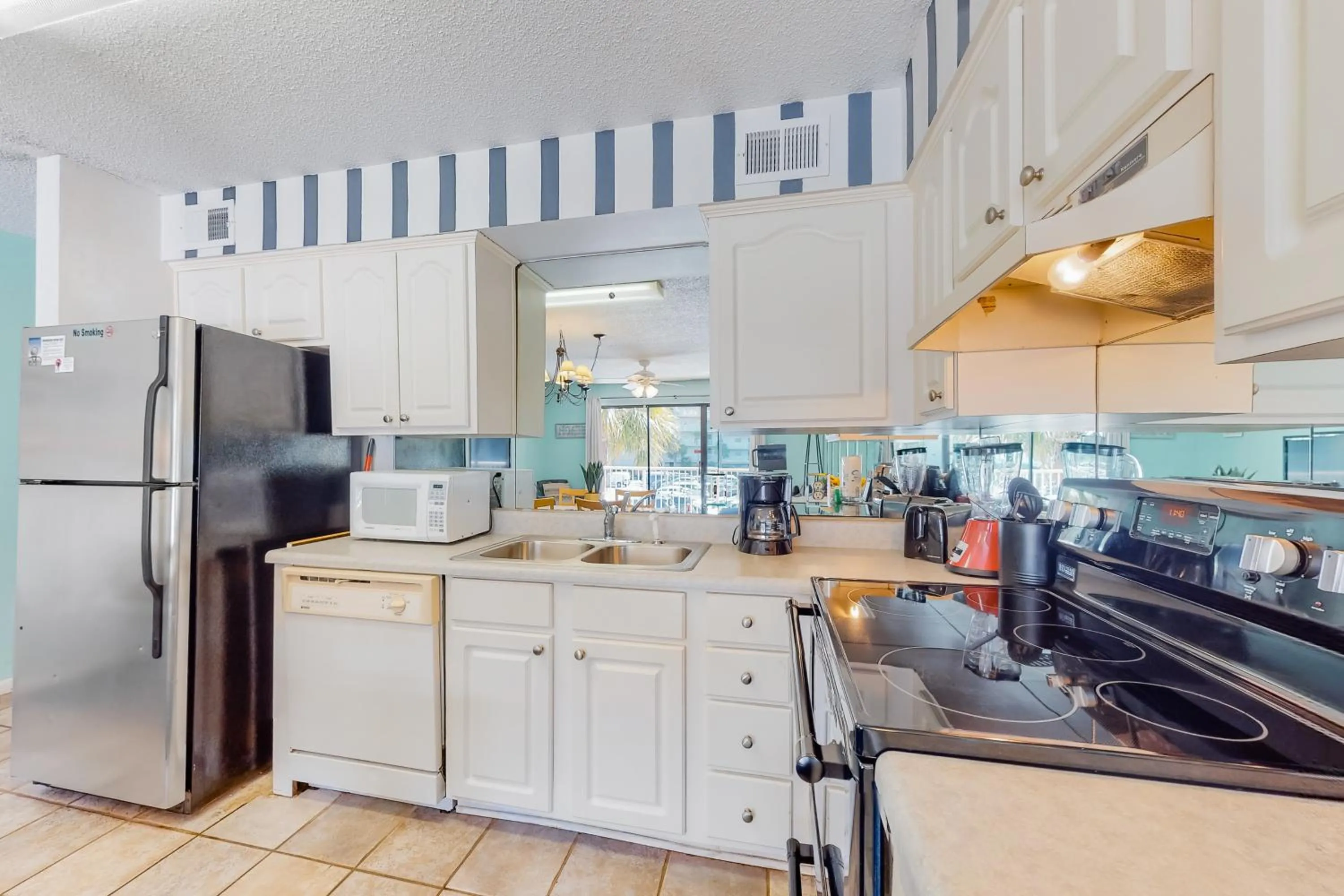 Seaside Beach & Racquet Club 2204