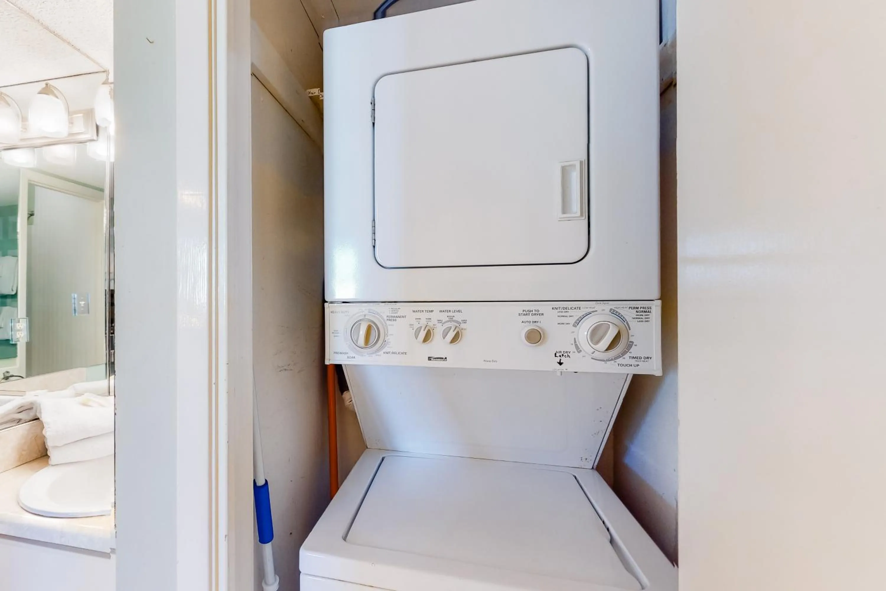 Seaside Beach & Racquet Club 2204