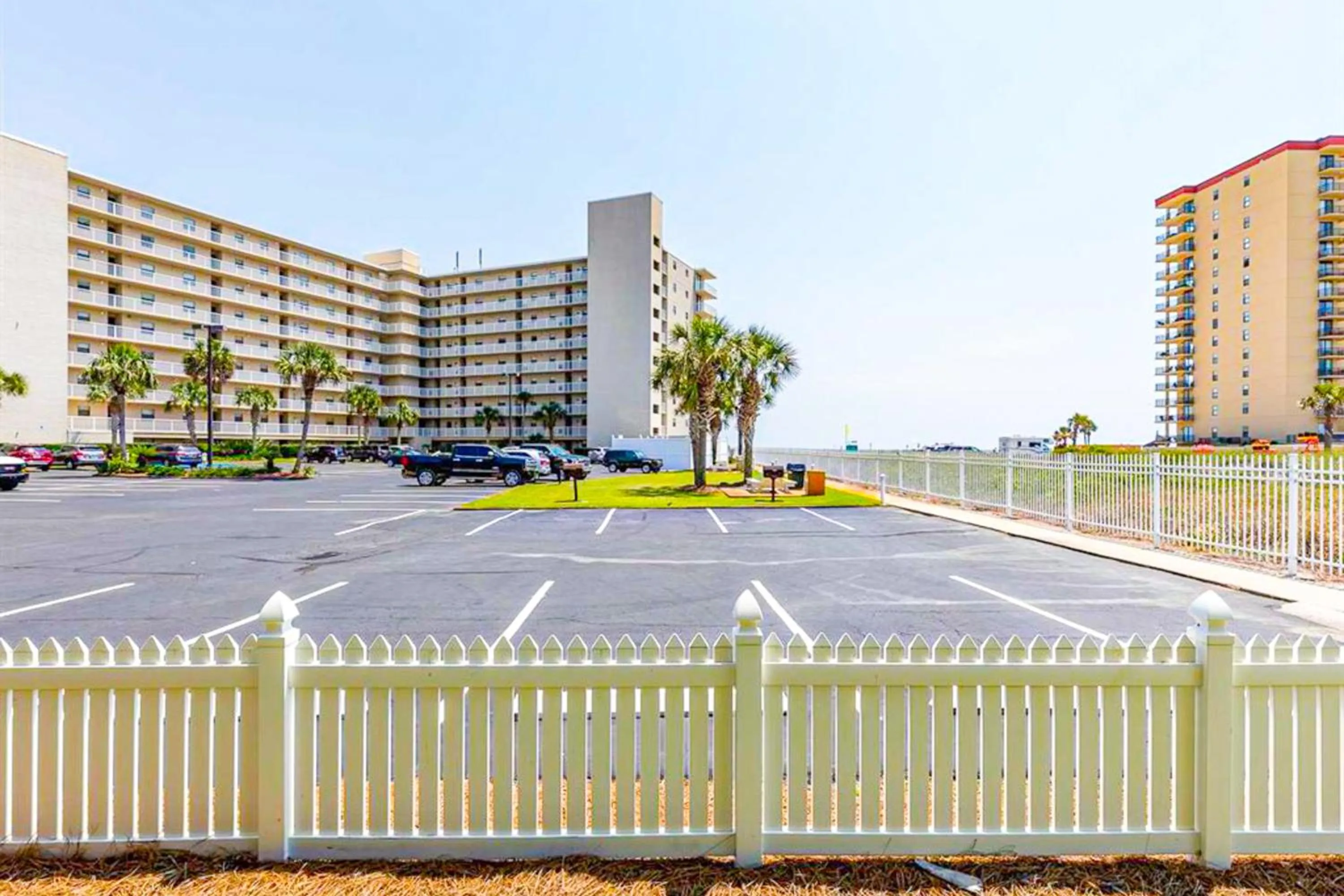 Seaside Beach & Racquet Club 2204