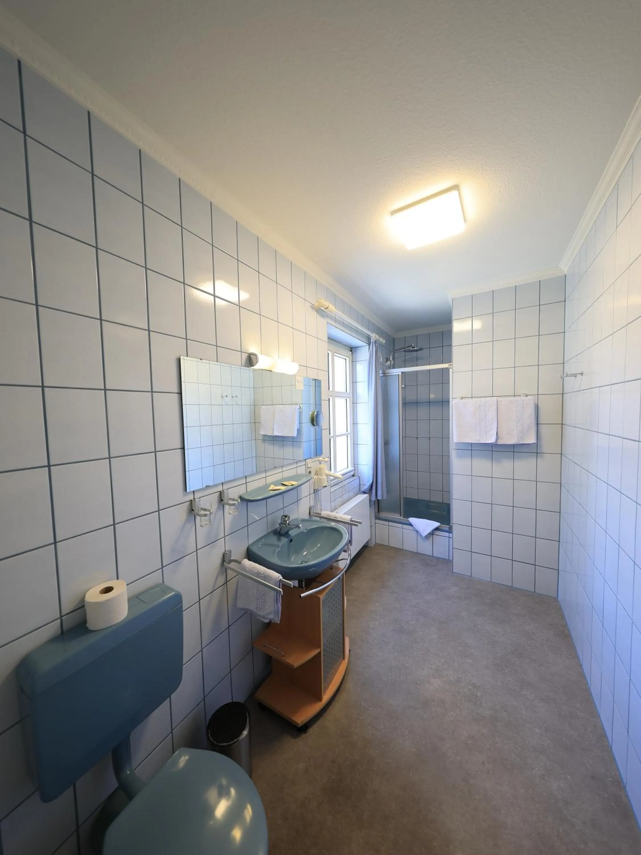 Bathroom in Hotel zur Post