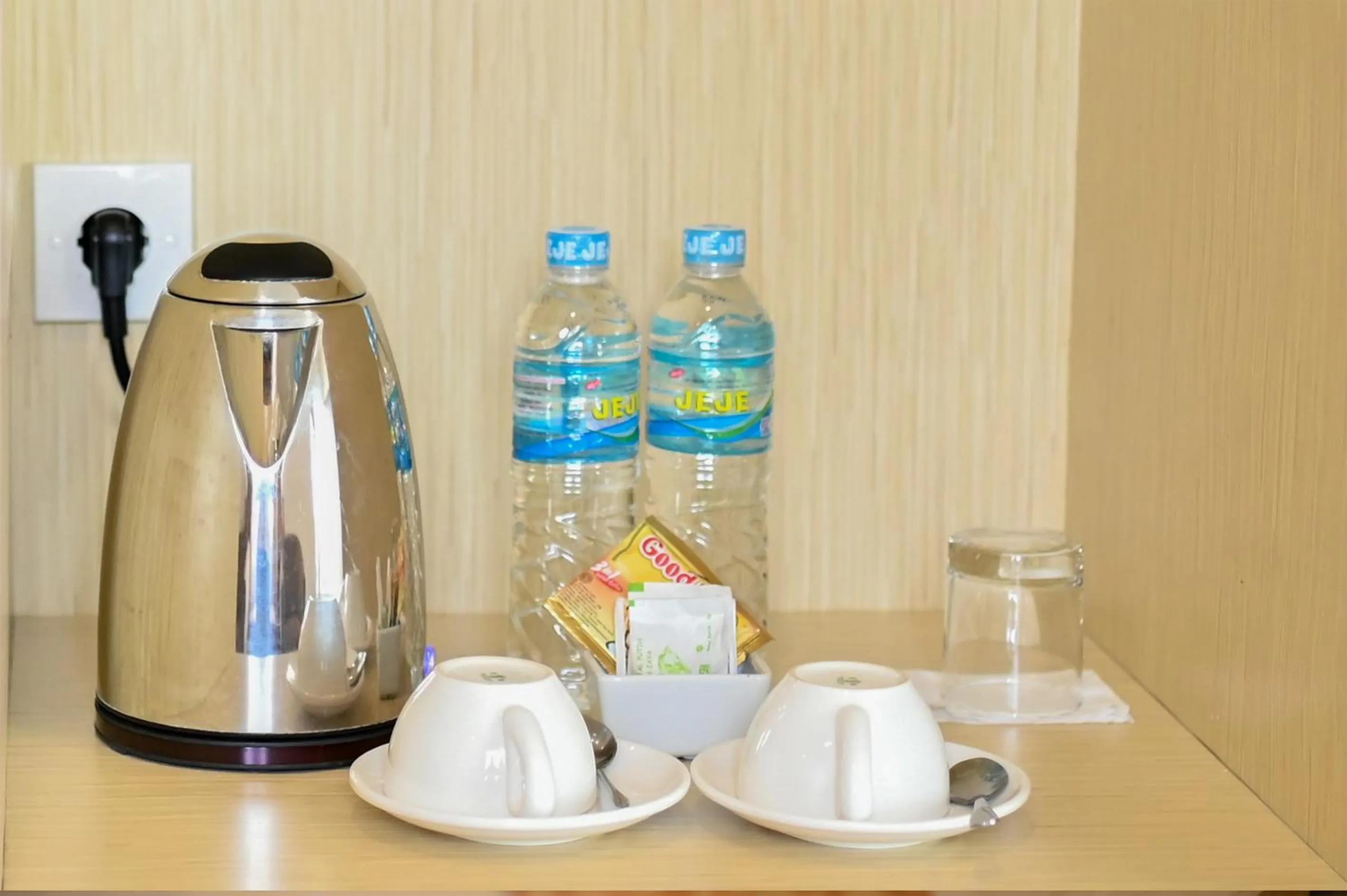 Coffee/tea facilities in KAWANA HOTEL