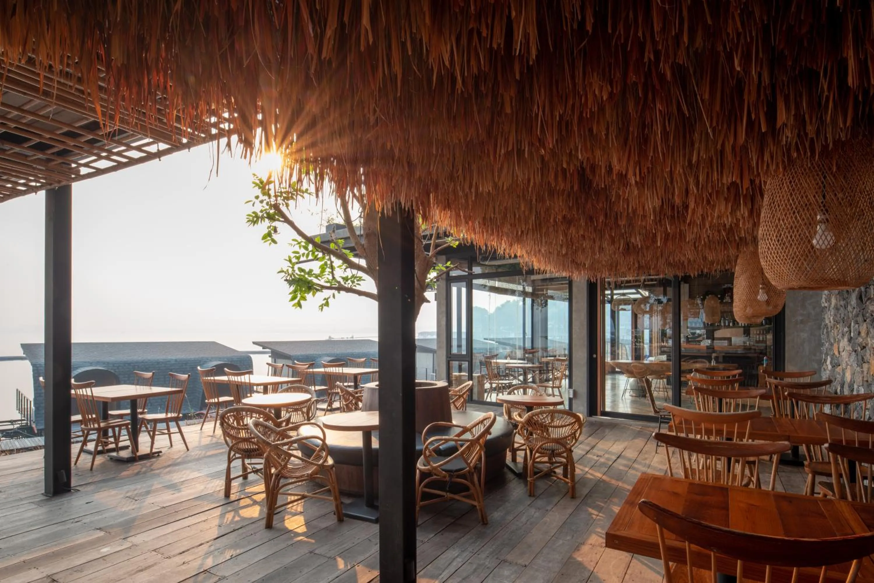 Restaurant/places to eat in Z9 Resort