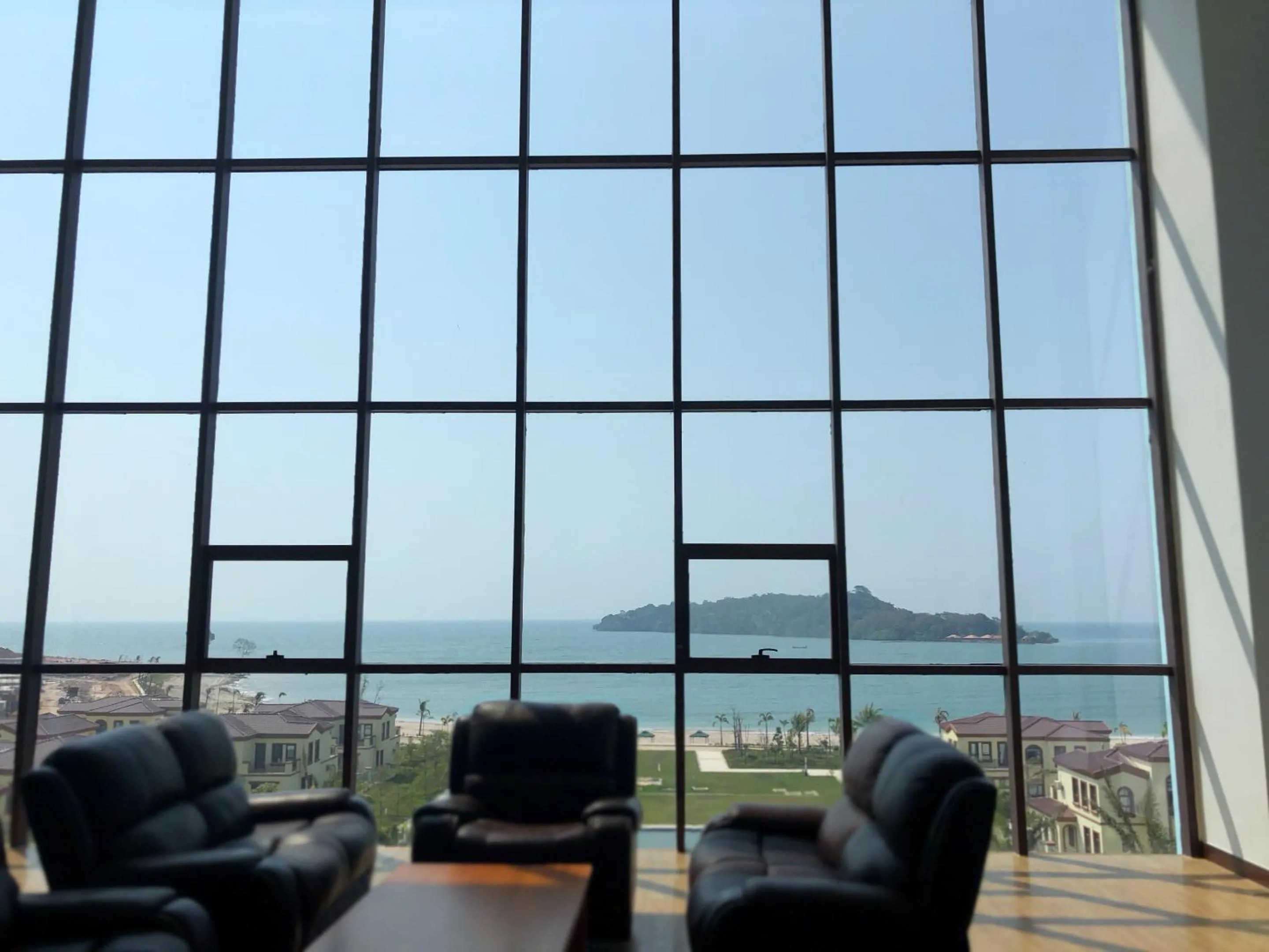 Living room in Sealong Bay ZhongQi Conifer Hotel 海龙湾中启康年酒店