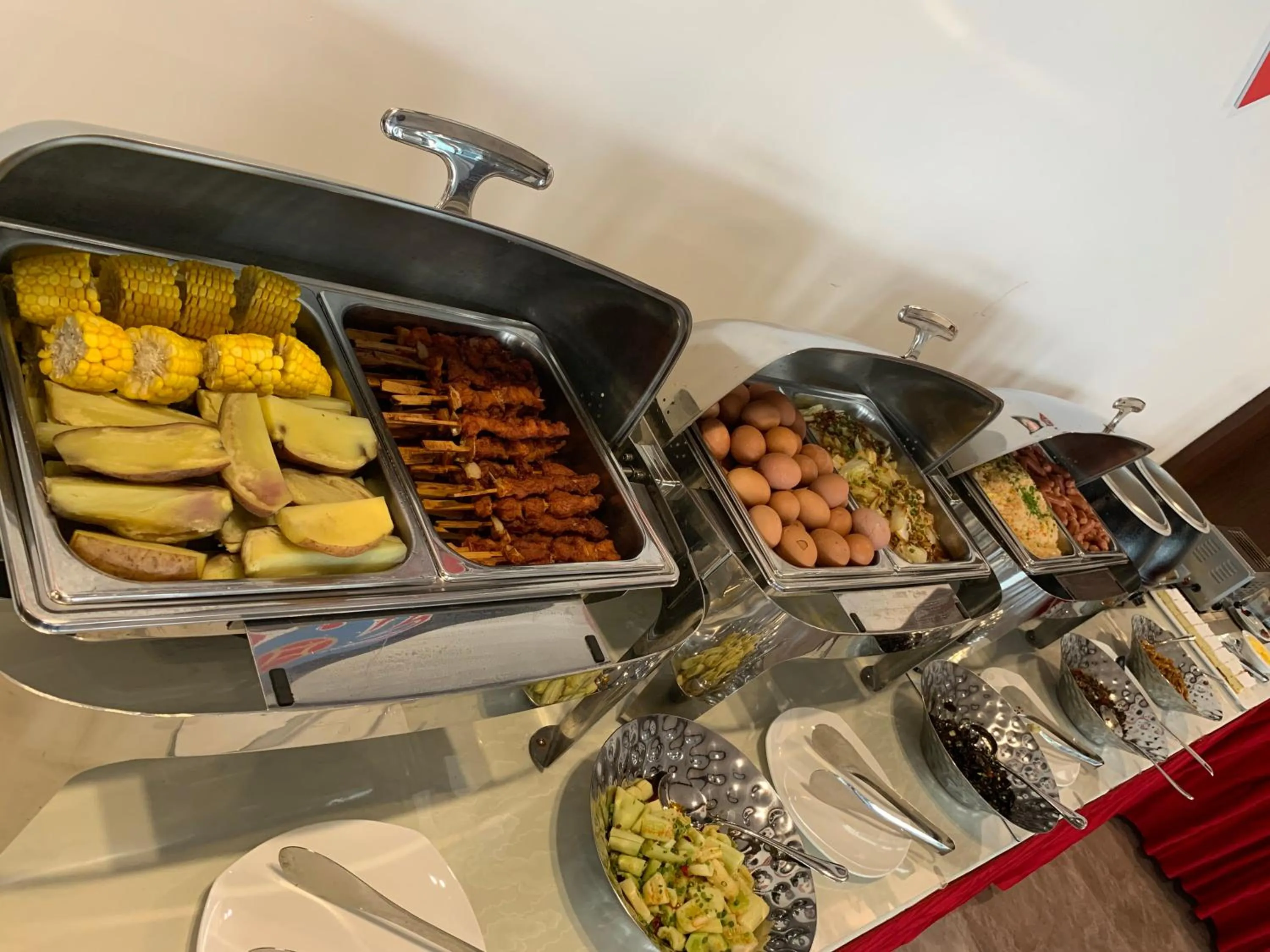 Breakfast in Sealong Bay ZhongQi Conifer Hotel 海龙湾中启康年酒店