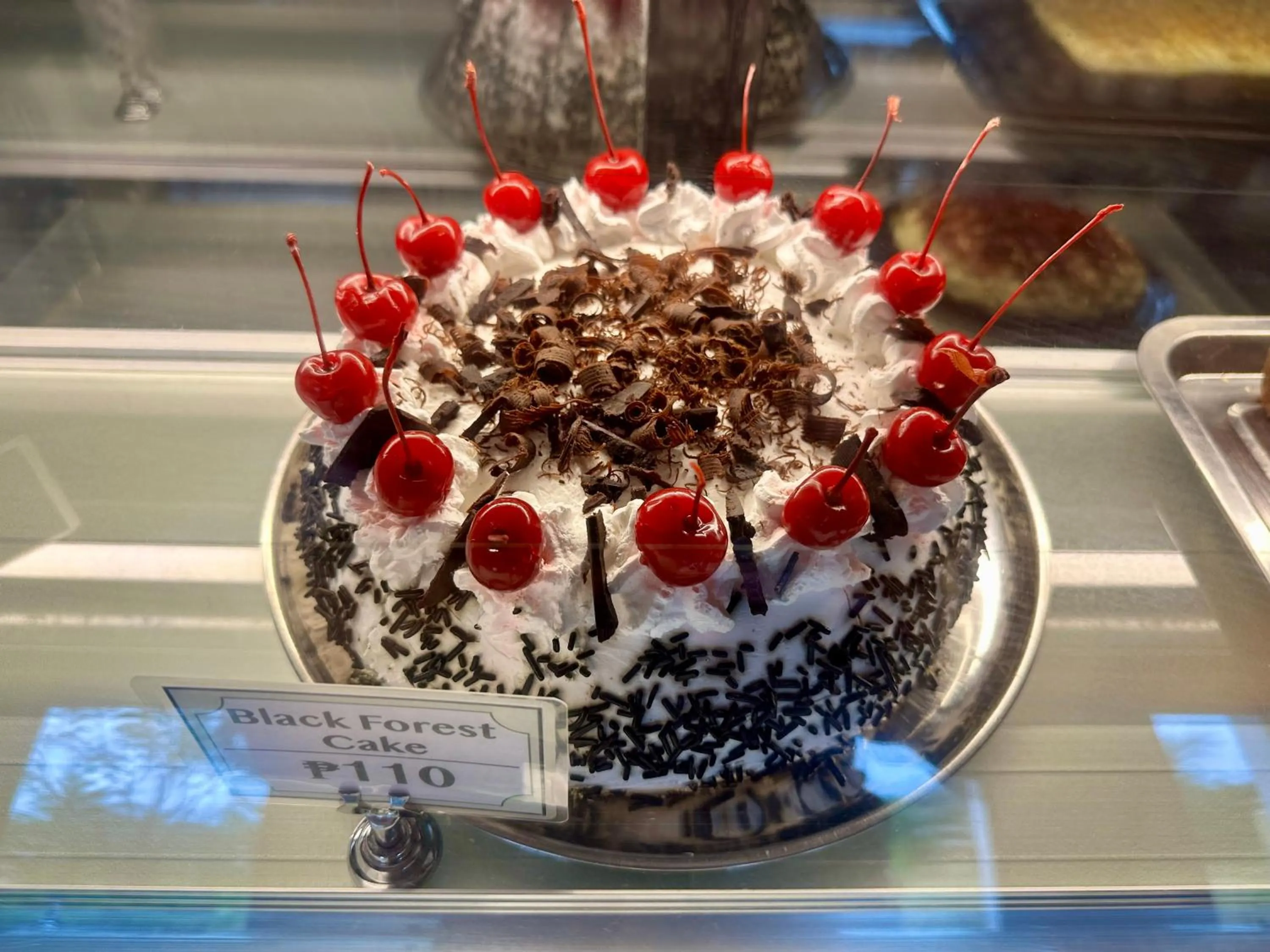 Coffee/tea facilities in Strutz Art Garden Resort