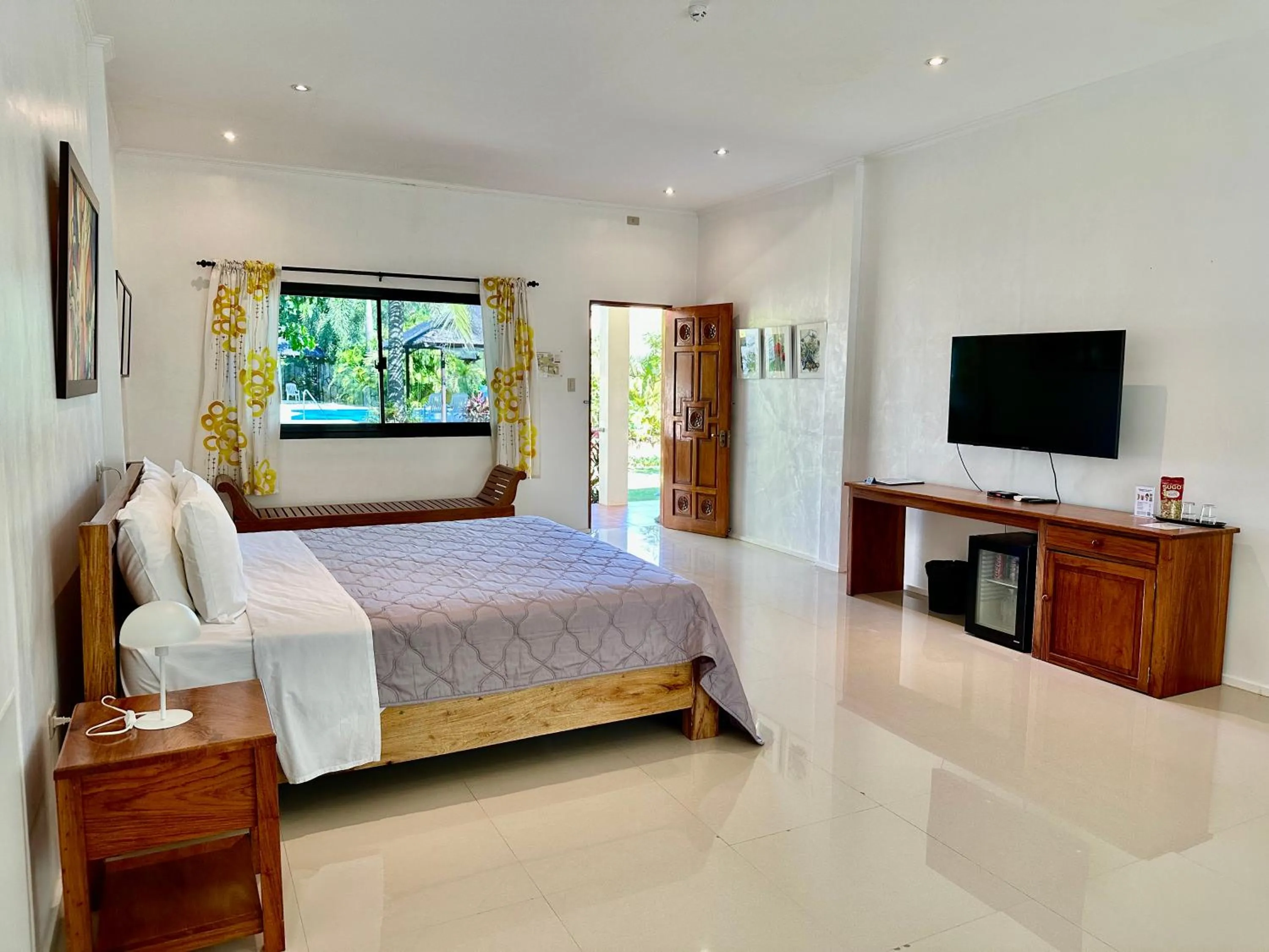 Guests, Bed in Strutz Art Garden Resort