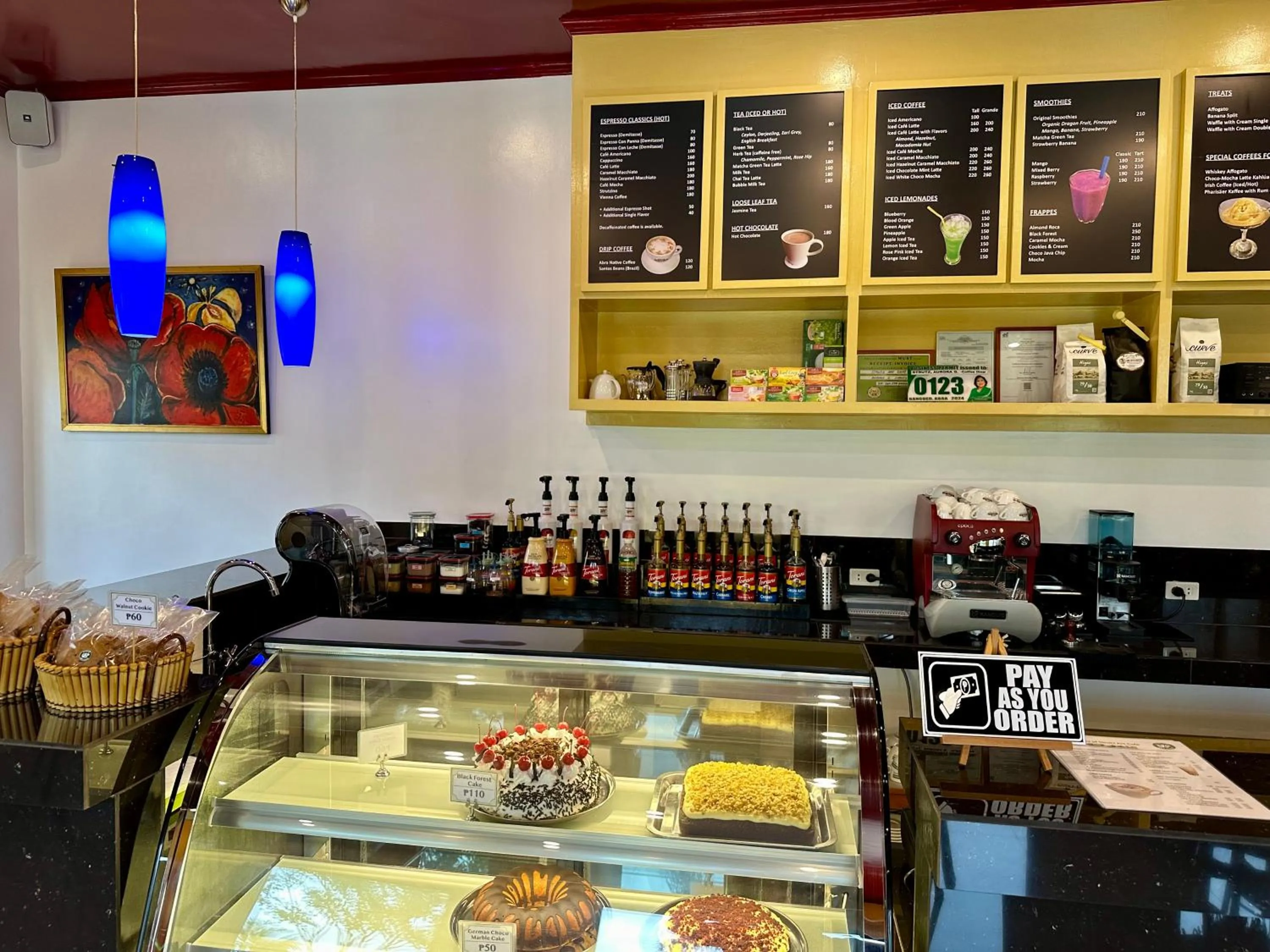 Coffee/tea facilities in Strutz Art Garden Resort