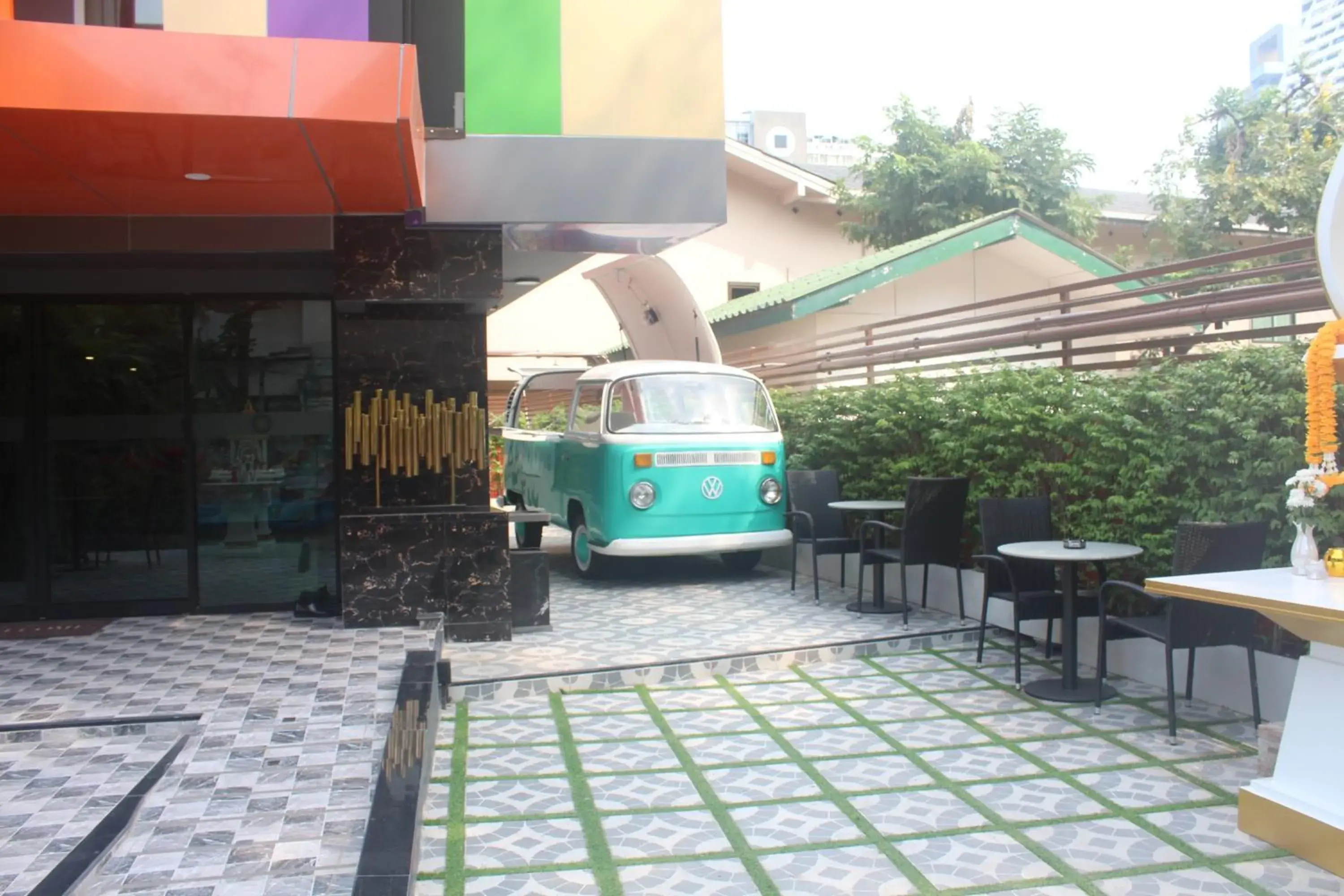 Lounge or bar in H-District Boutique Poshotel Lounge or bar in H-District Boutique Poshotel