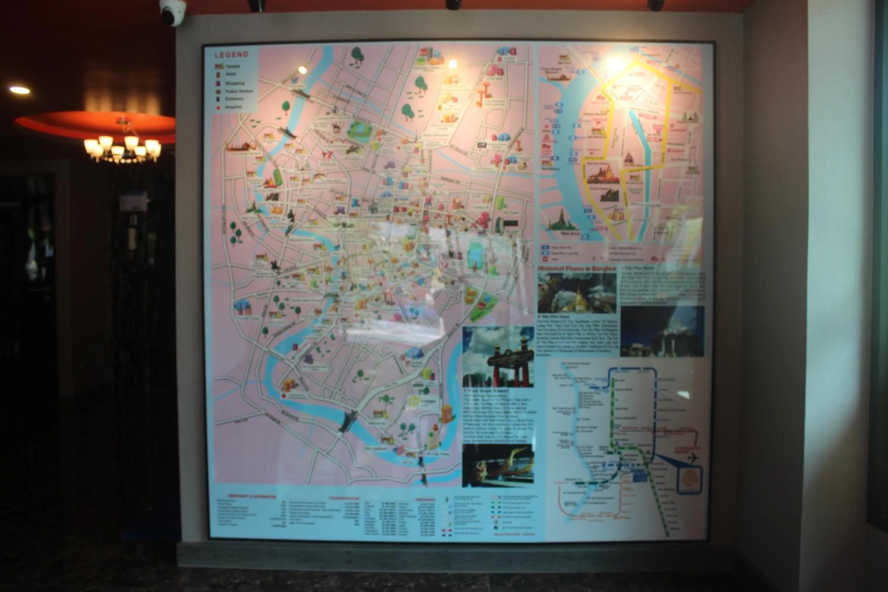 Property building in H-District Boutique Poshotel