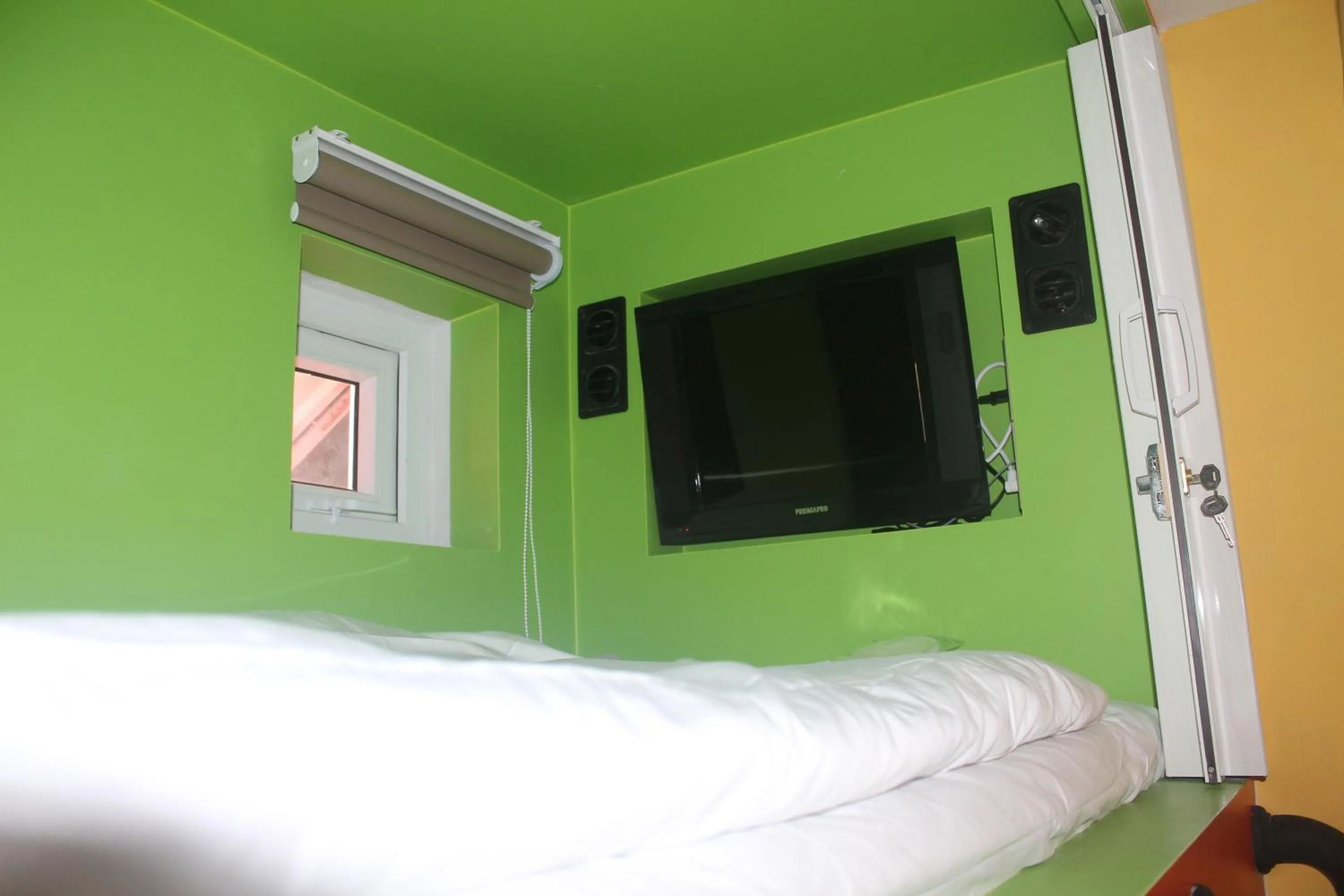 TV and multimedia, Bed in H-District Boutique Poshotel