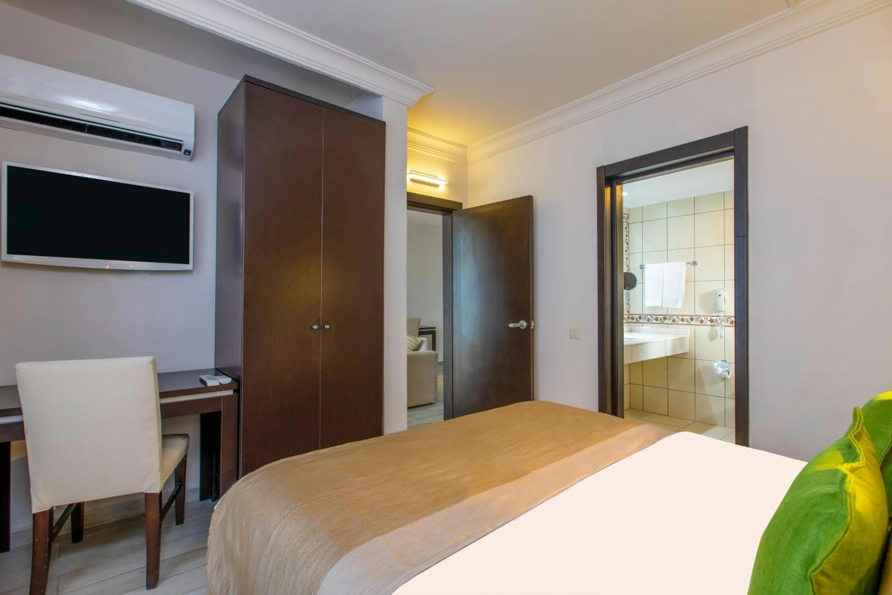 TV and multimedia in Marmaris Bay Resort - Adults Only