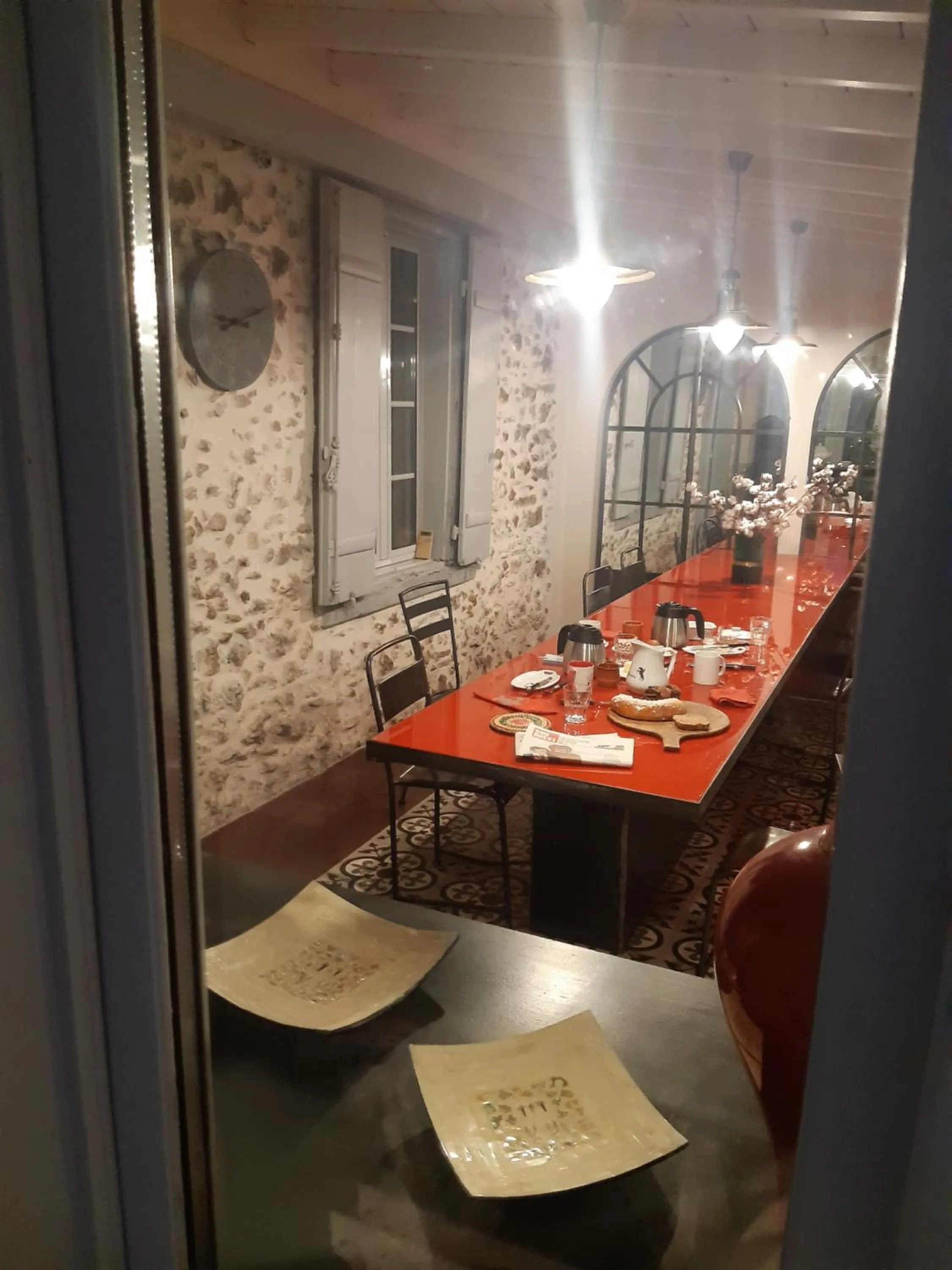 Restaurant/places to eat in Domaine de l’Escuderia