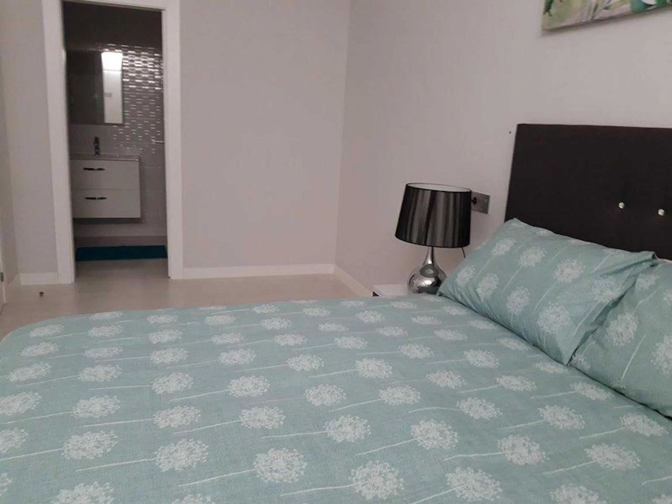 Bed in Villamartin Paradise