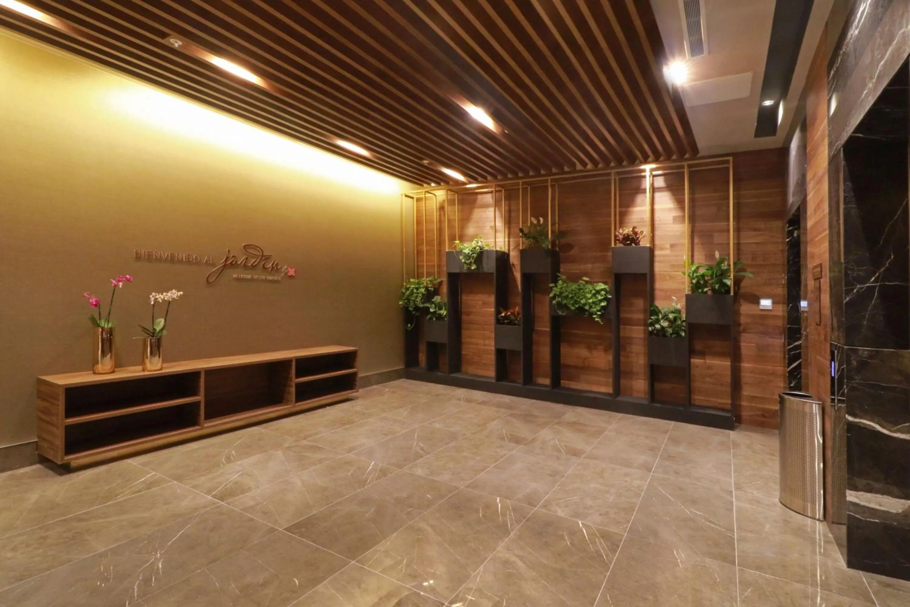 Lobby or reception in Hilton Garden Inn Monterrey Obispado