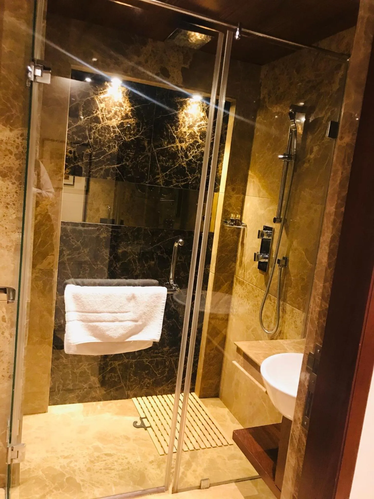 Bathroom in Hotel MBC Citadel Nashik