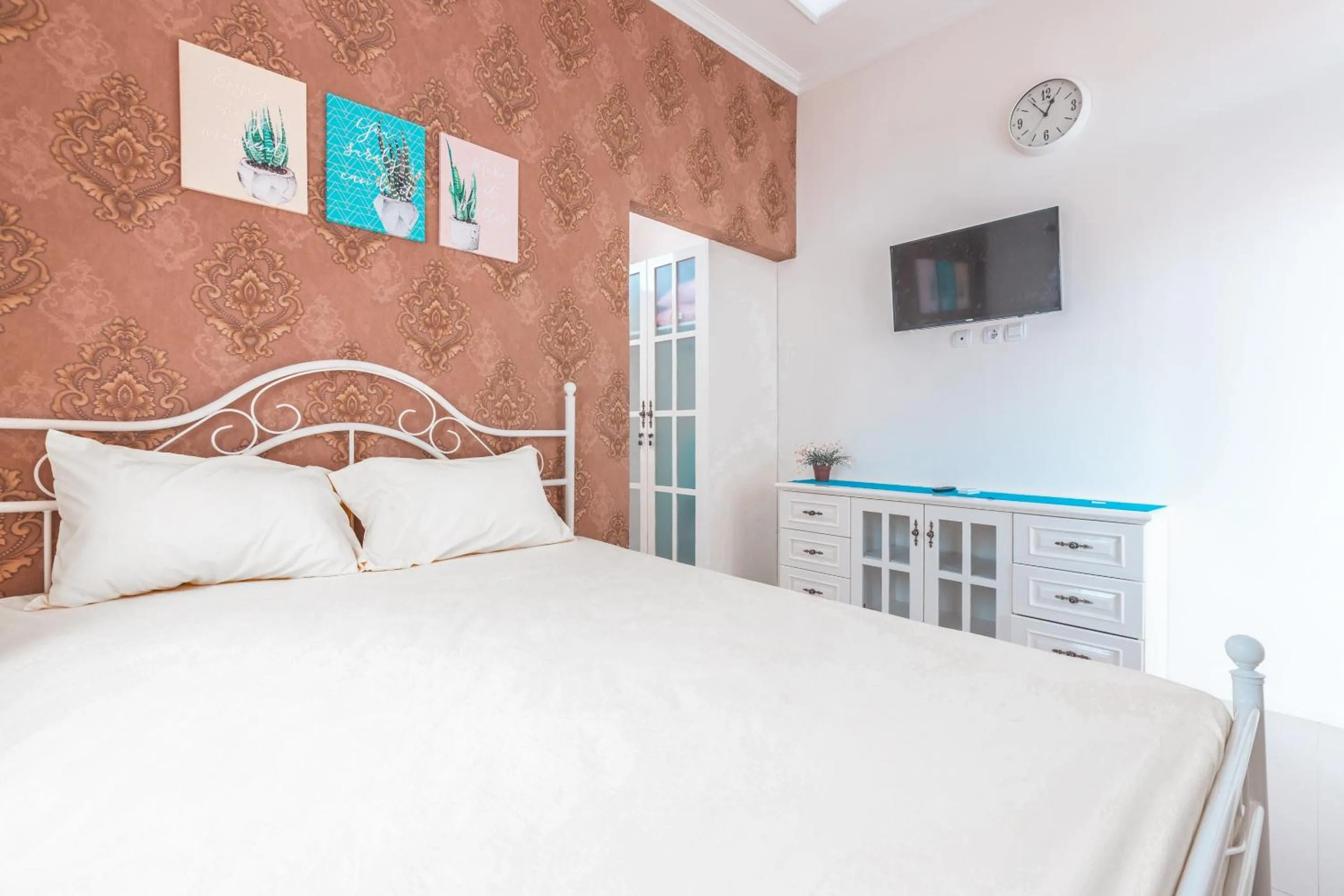 Bedroom, Bed in OYO Life 2658 Kost Rasyamada