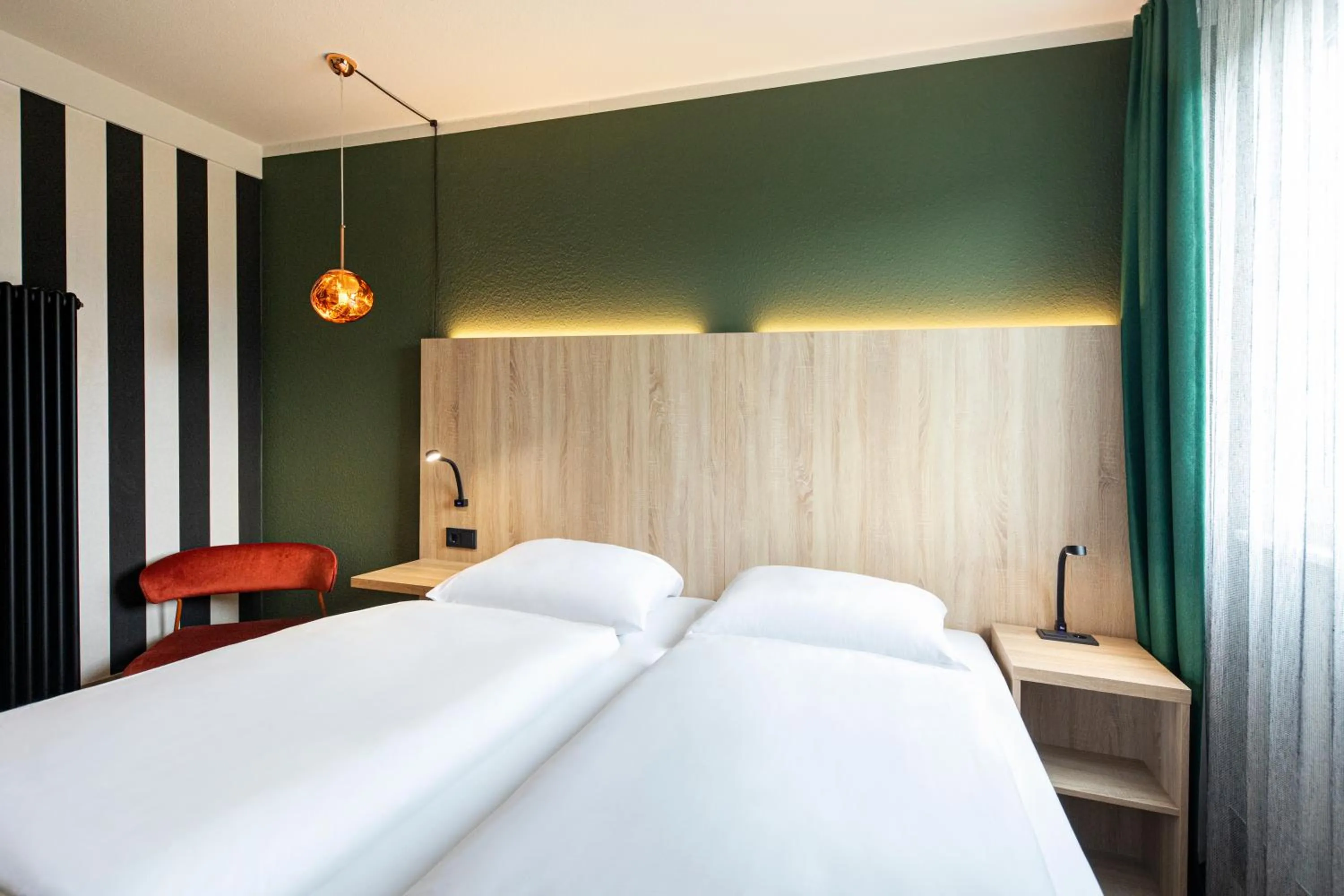 Bedroom, Bed in ACHAT Hotel Monheim am Rhein