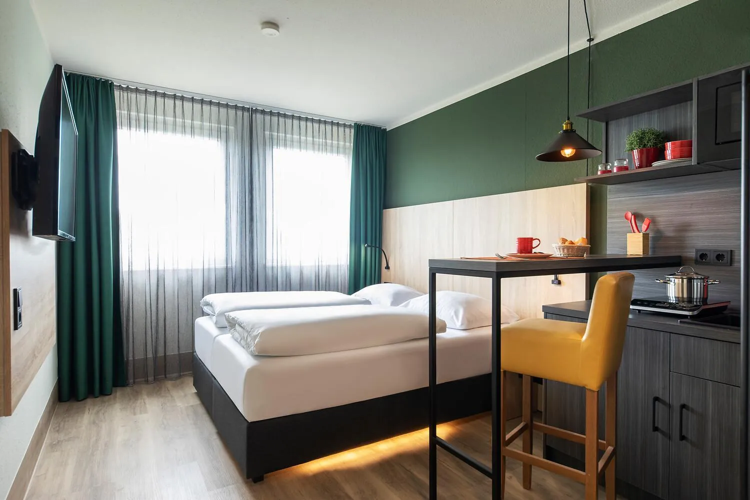 Bed in ACHAT Hotel Monheim am Rhein