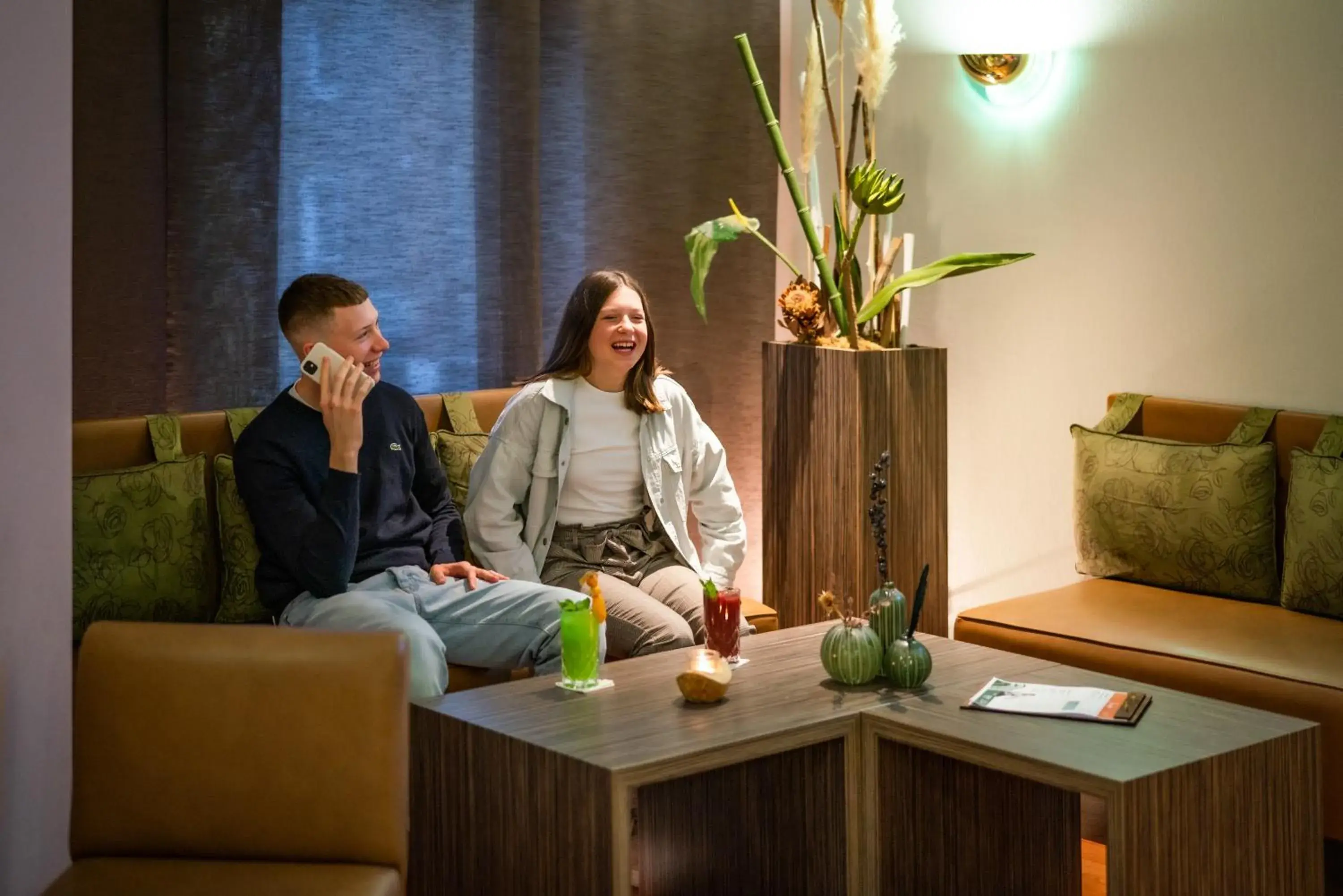 Lounge or bar in ACHAT Hotel Dresden Altstadt Lounge or bar in ACHAT Hotel Dresden Altstadt