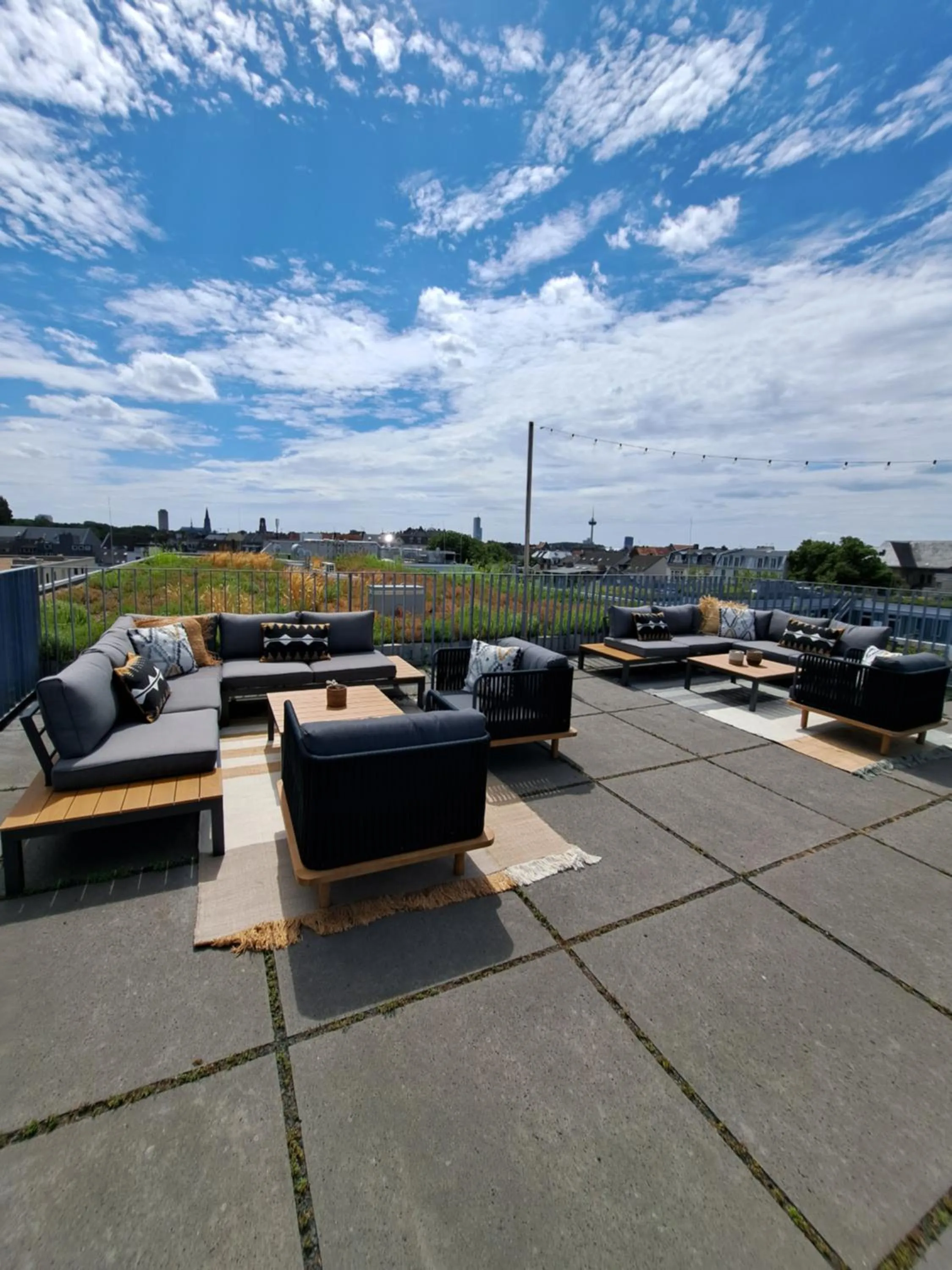 Balcony/Terrace in TheClouth