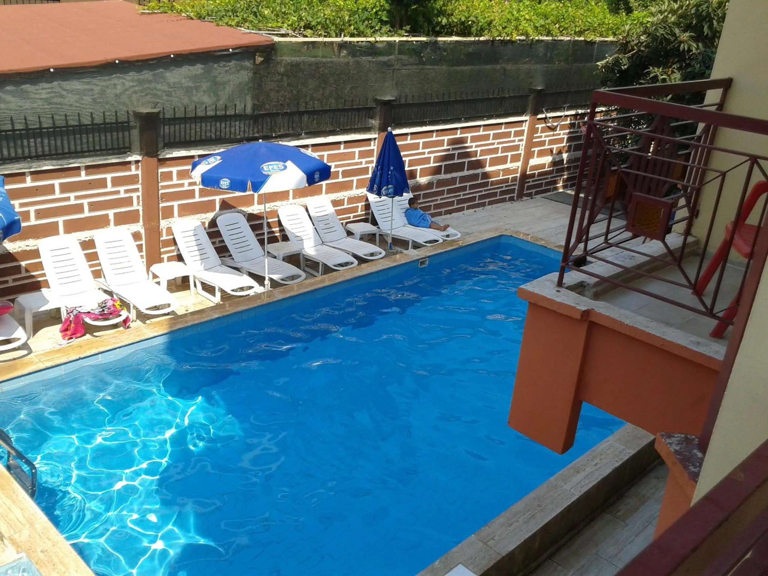 Swimming pool in Kartal Hotel