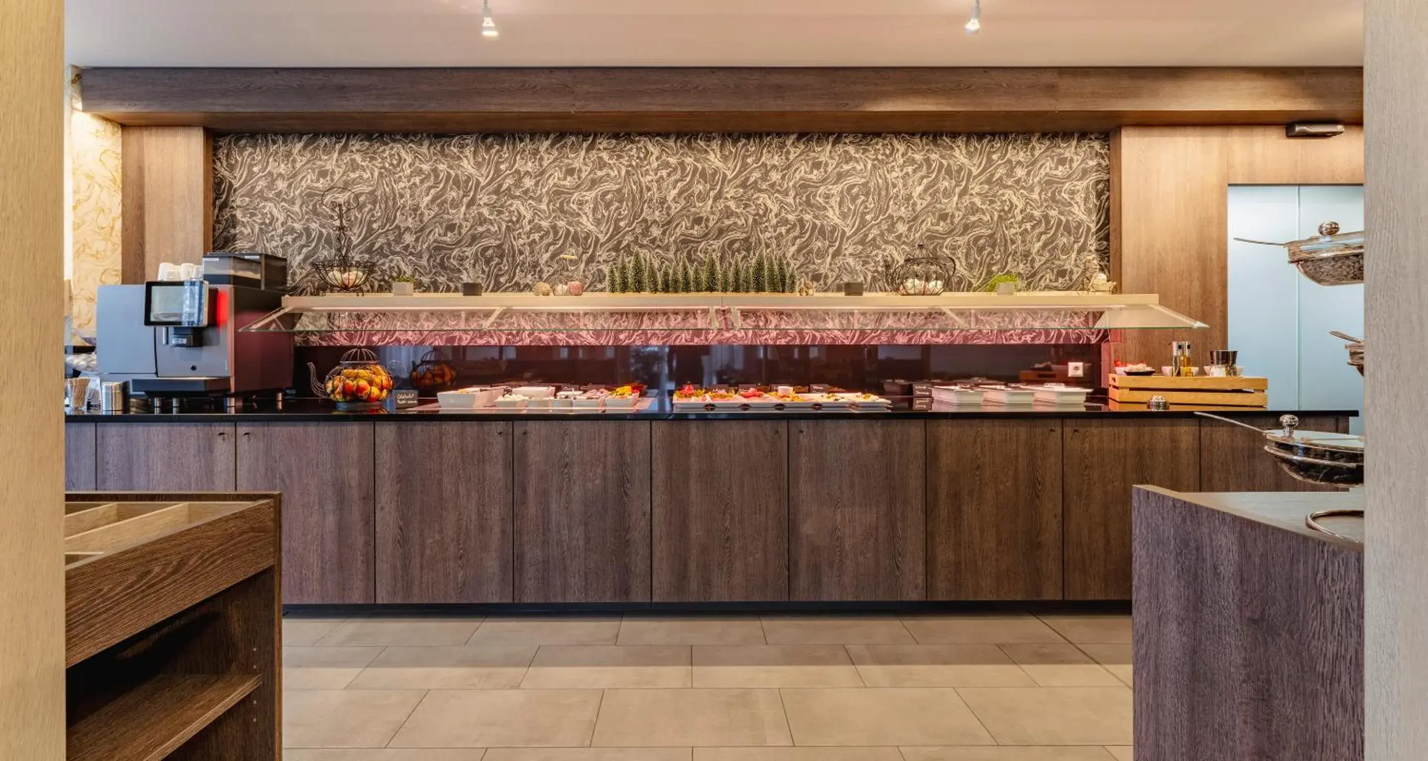 Buffet breakfast in PLAZA INN Karlsruhe Nord Buffet breakfast in PLAZA INN Karlsruhe Nord