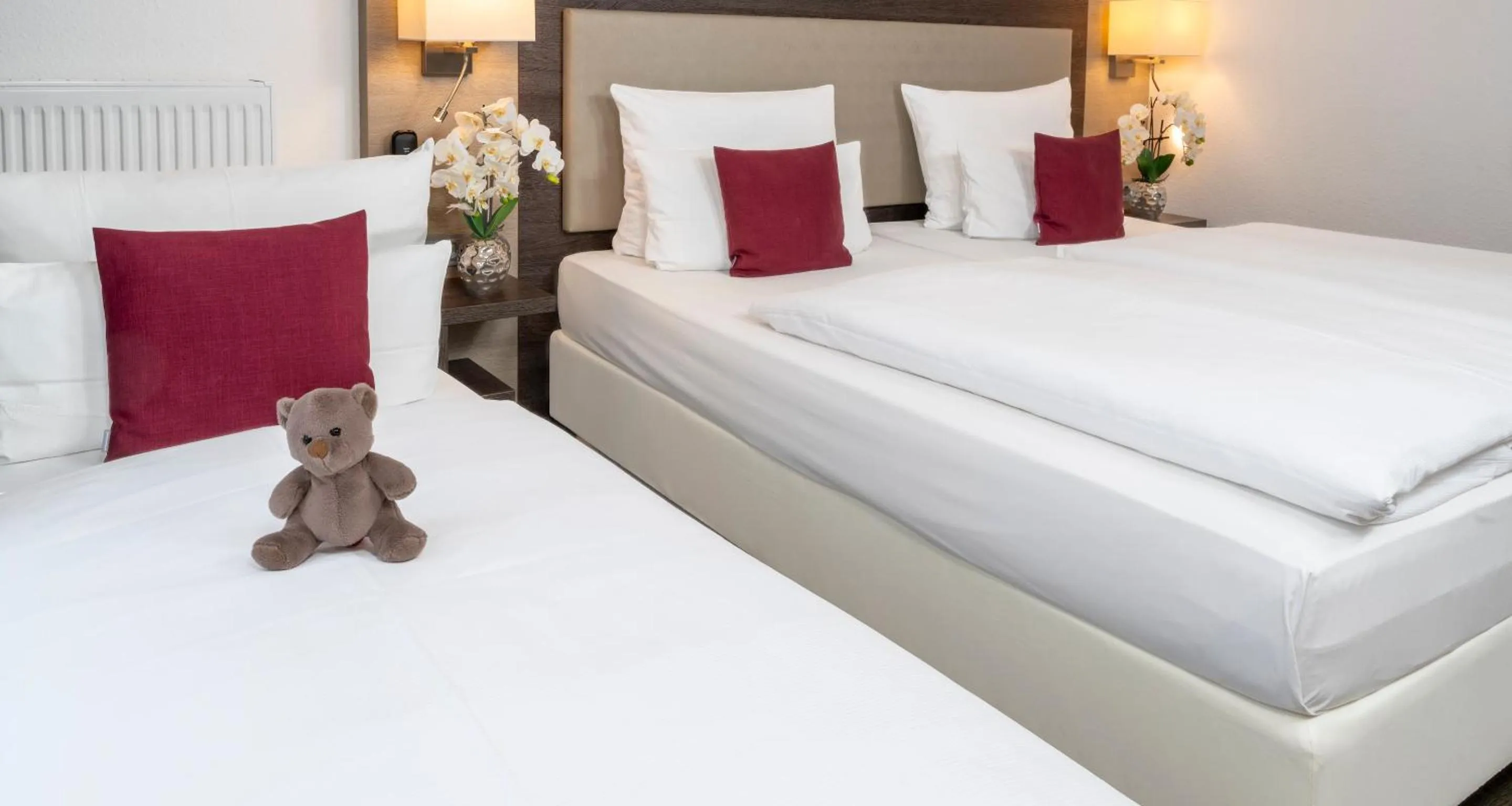 Bedroom, Bed in PLAZA INN Karlsruhe Nord