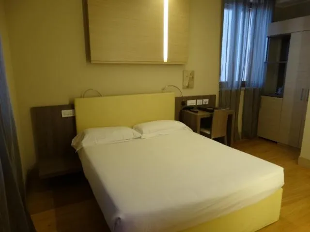 Bedroom, Bed in Hotel Il Cantico St. Peter