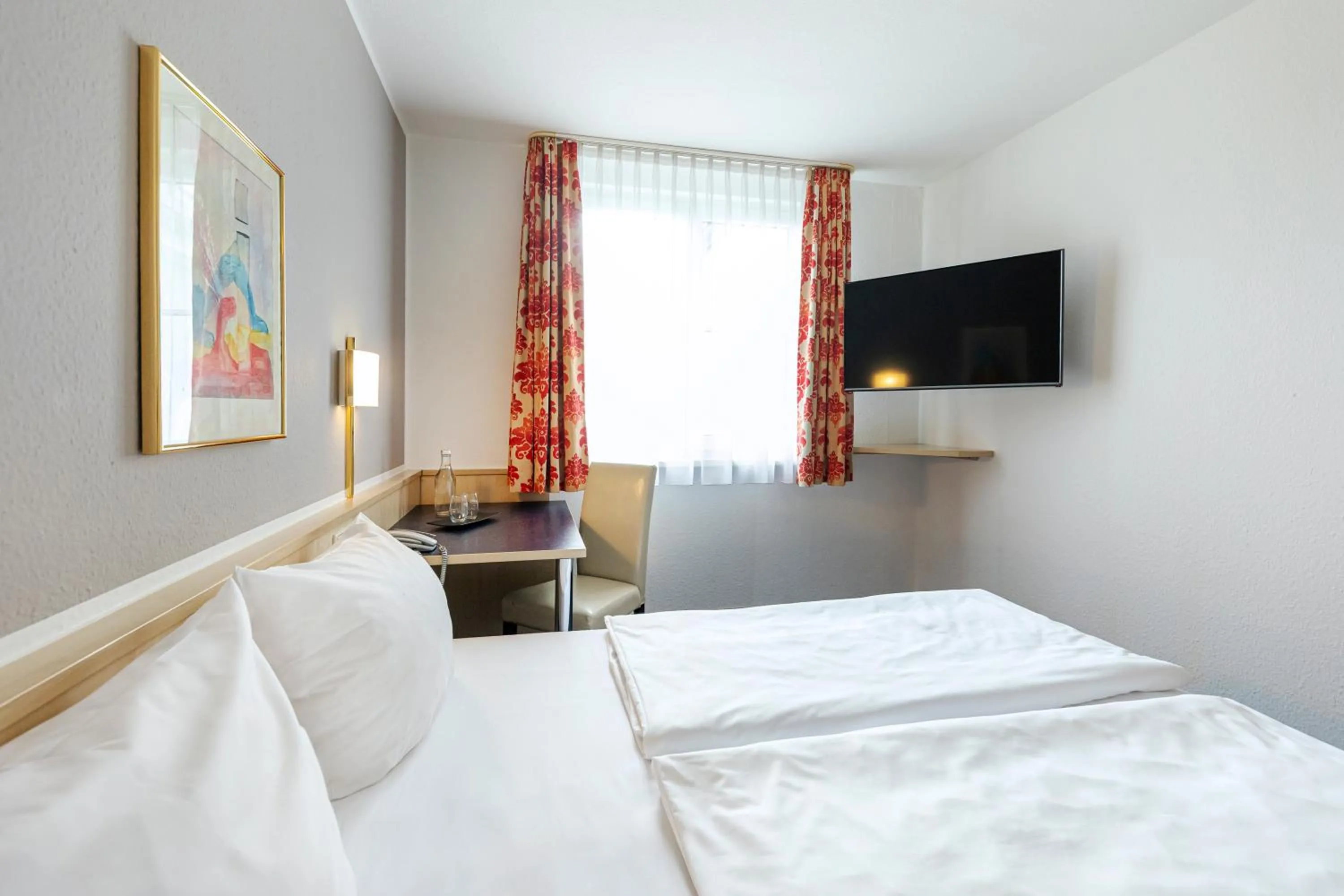 Bedroom, Bed in ACHAT Hotel Leipzig Messe