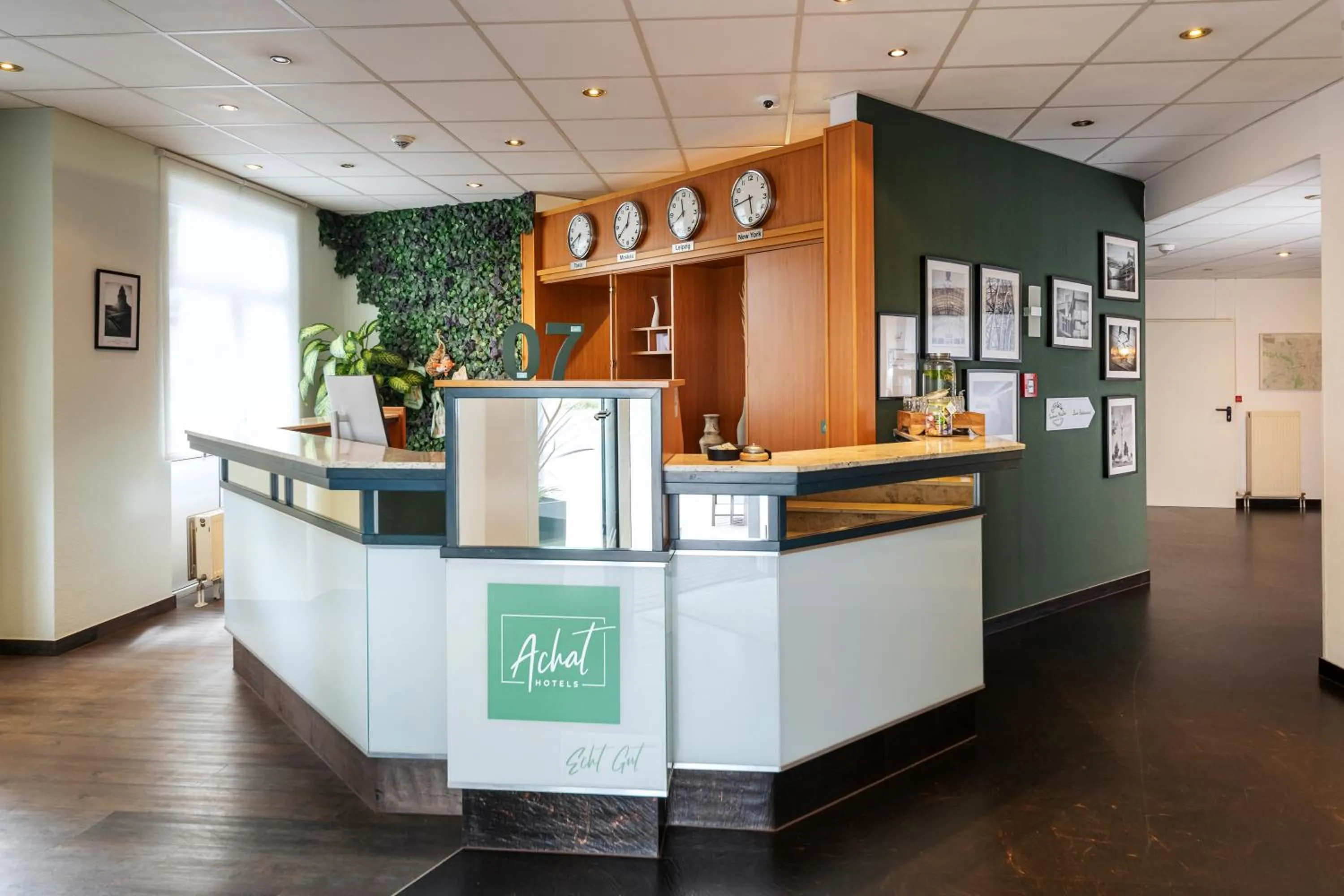 Lobby or reception in ACHAT Hotel Leipzig Messe