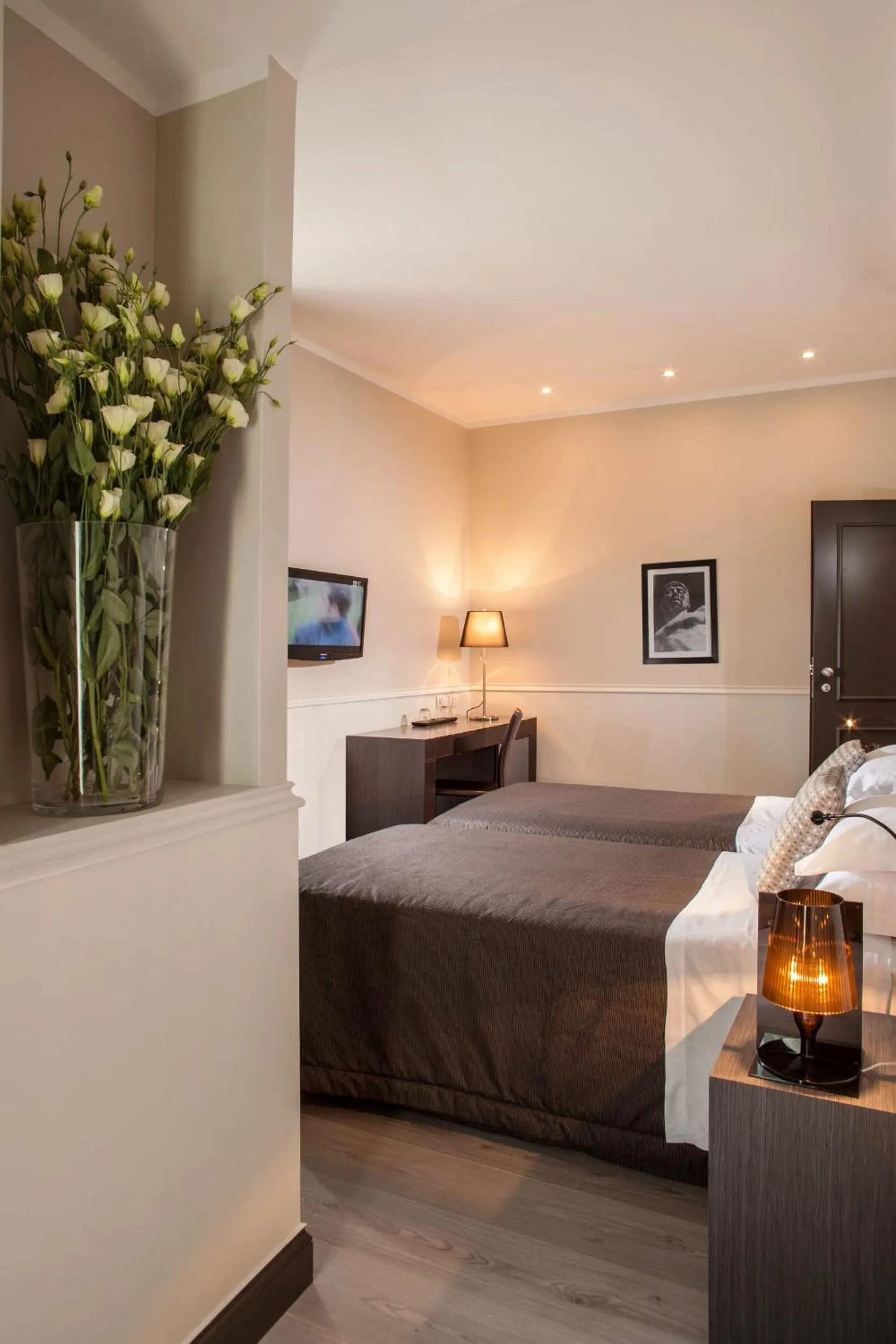 Photo of the whole room, Bed in Nazionale 51 Group