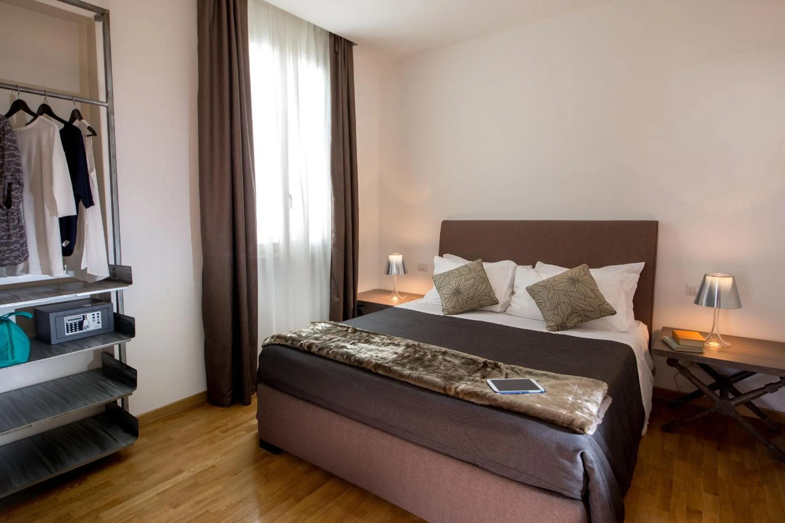 Bedroom, Bed in Nazionale 51 Group